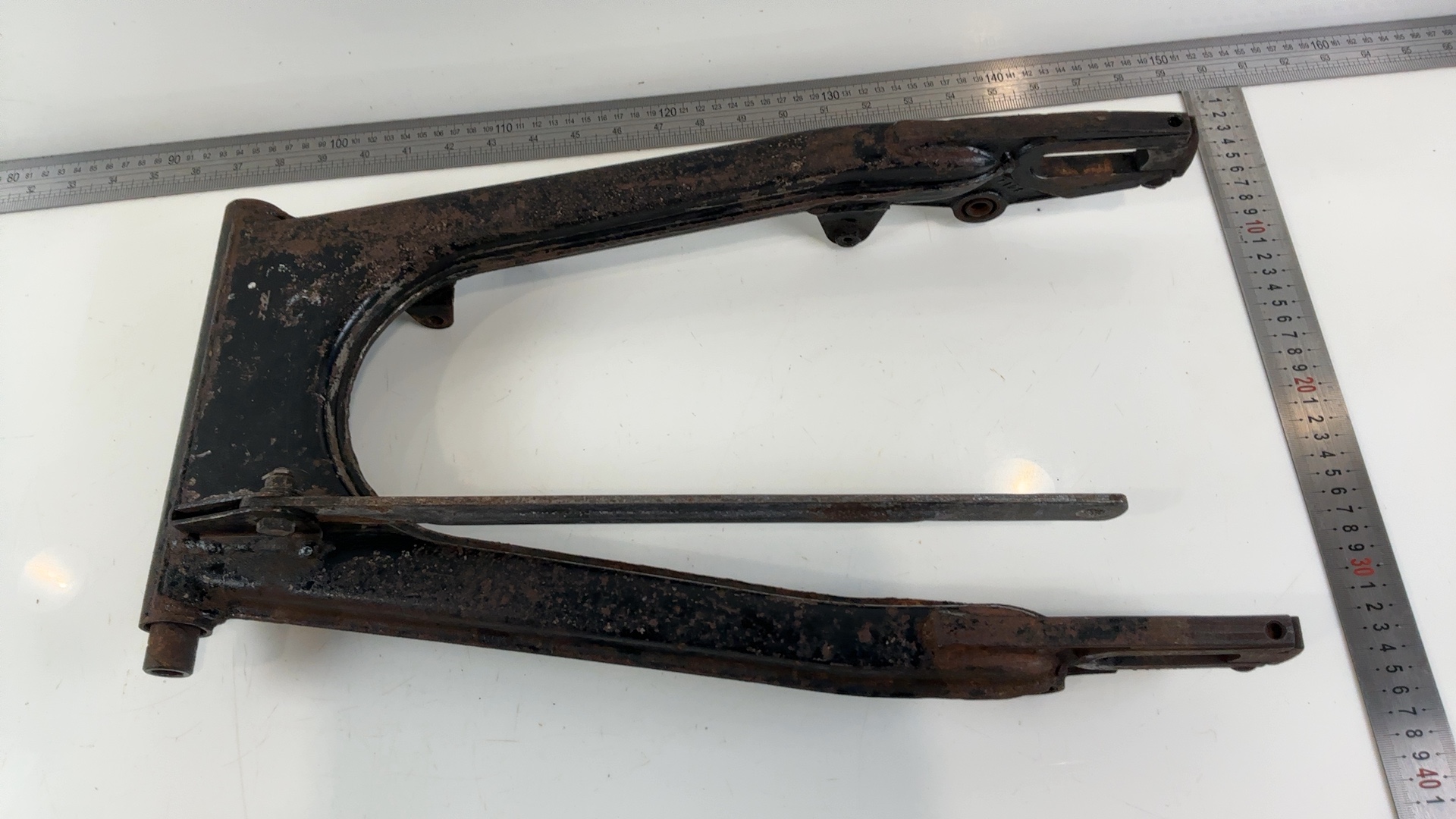 Honda CB750 K4 K5 750cc Rear Swingarm 1974 1975 OEM 52100-341-000B - Image 4