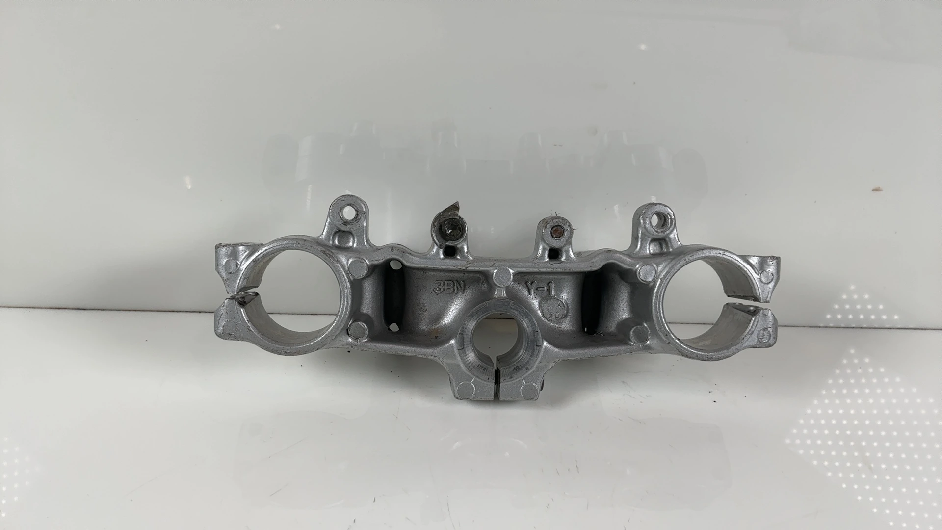 Yamaha DT125R 4BL 125cc Upper Fork Bridge Yoke 1991-1998 OEM 3BN-23435-00-35 - Image 1