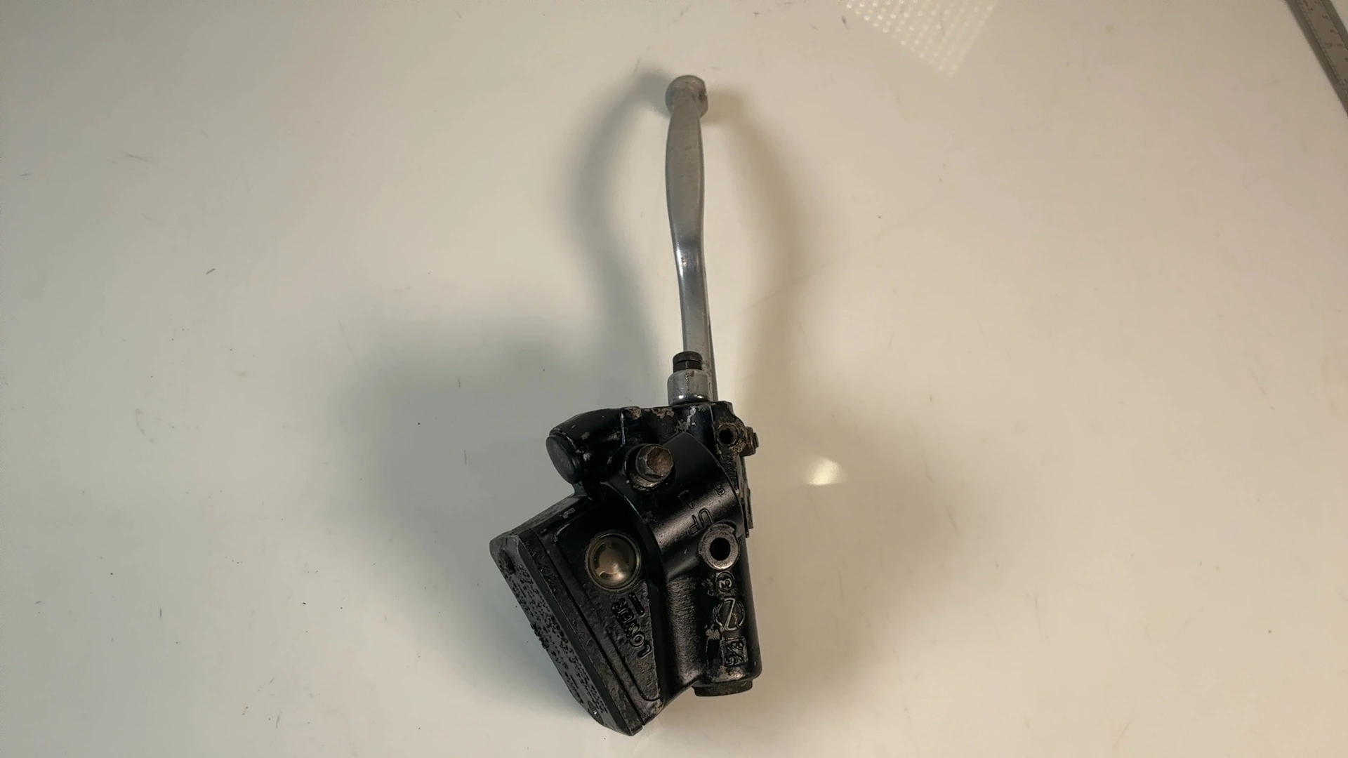 Yamaha TZR250 1KT 250cc Front Brake Master Cylinder 1986-1995 OEM 1KT-25850 - Image 3