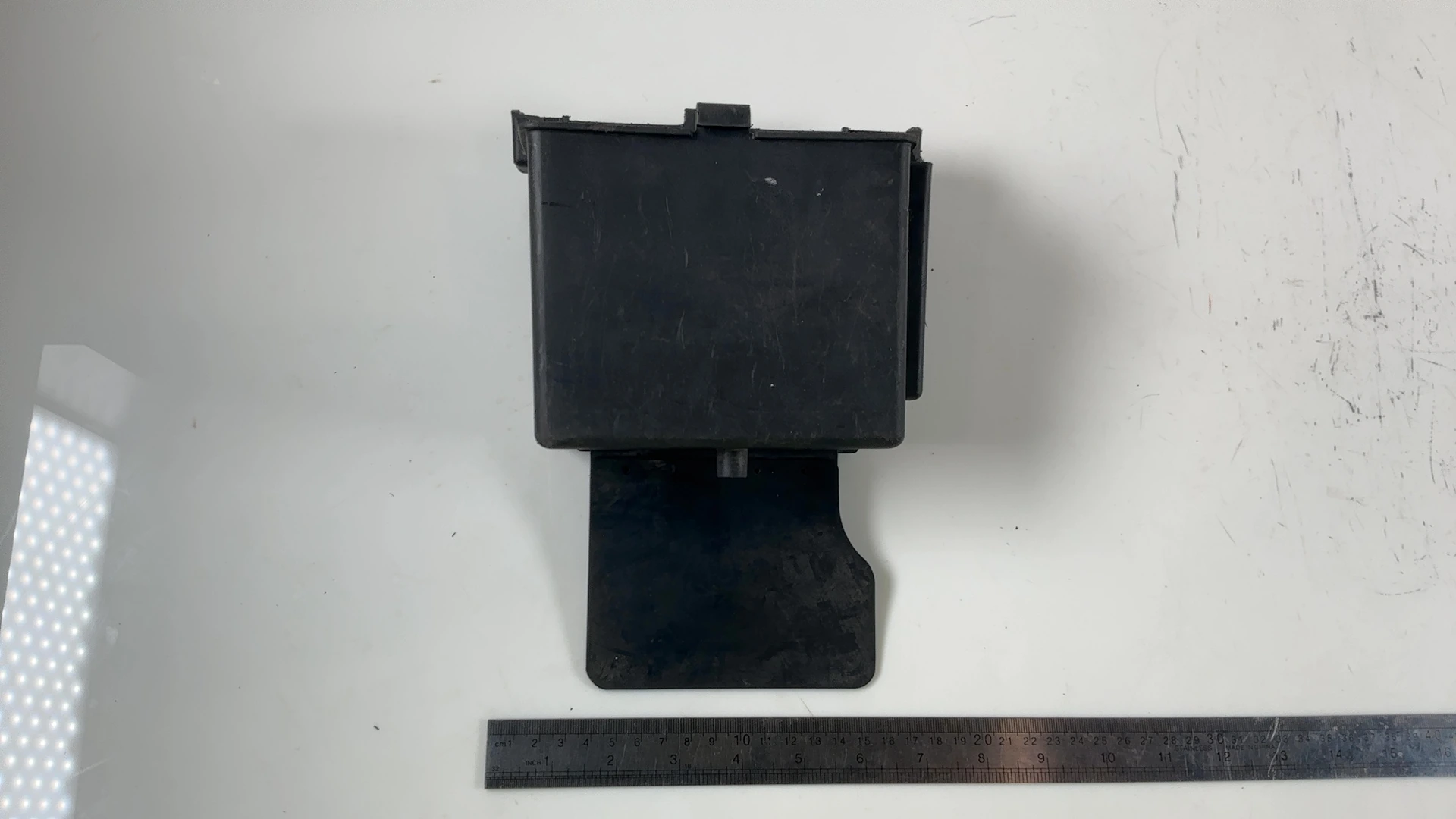 Yamaha FZR600 3HE 600cc Battery Box Tray 1989-1992 OEM 1WG-2177G-00-00 - Image 5