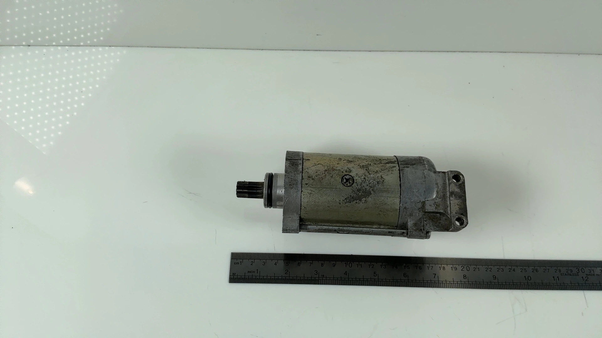 Suzuki GS750 GS750E Starter Motor 750cc Engine Part 1977-1979 OEM 31100-45010 - Image 1