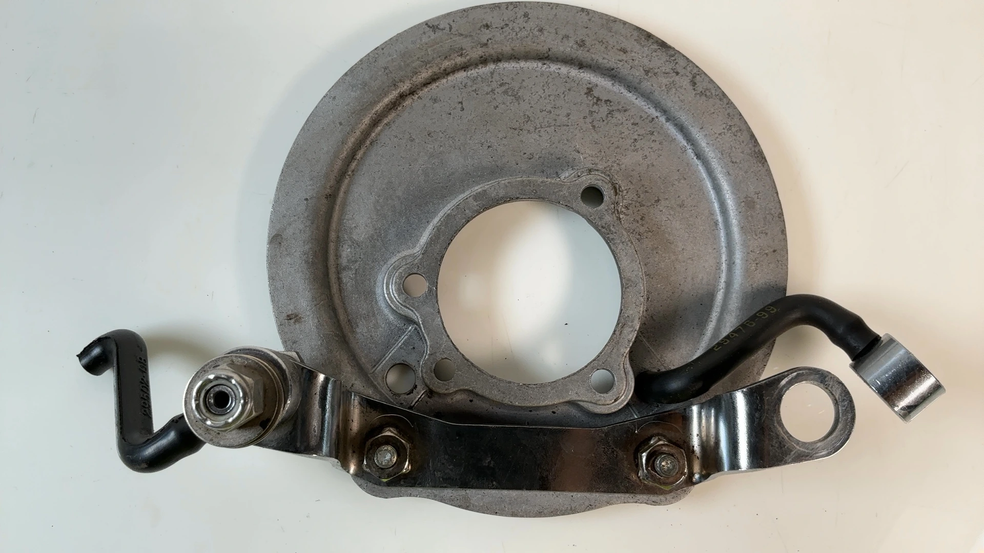 Harley Electra Glide FLHTC 1584 Air Cleaner Backing Plate 2002-07 OEM 29478-05A - Image 2