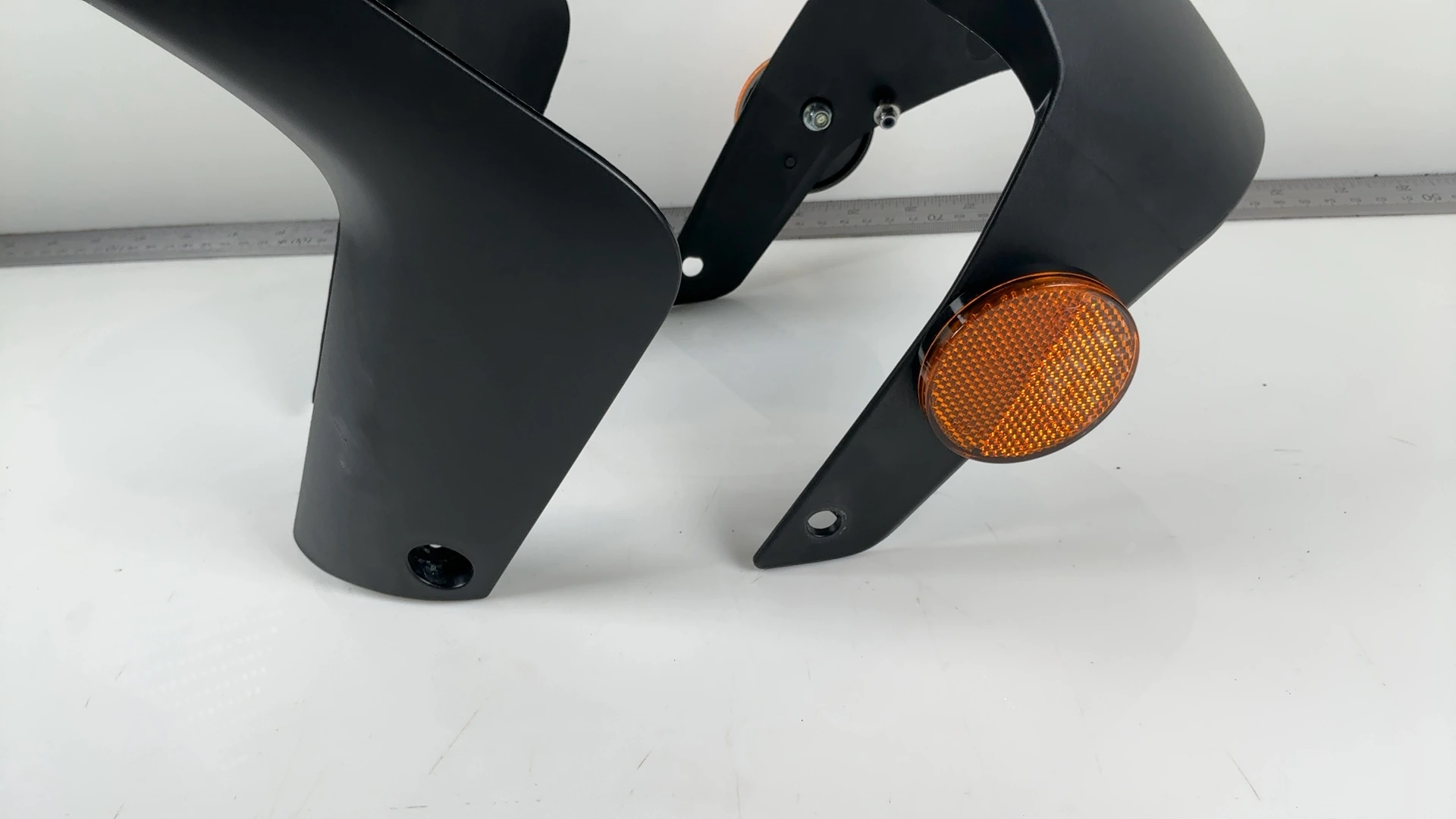 Aprilia RSV4 Tuono 1100 RS Tuono 660 Front Mudguard Fender 2020-26 OEM 2B008635 - Image 9
