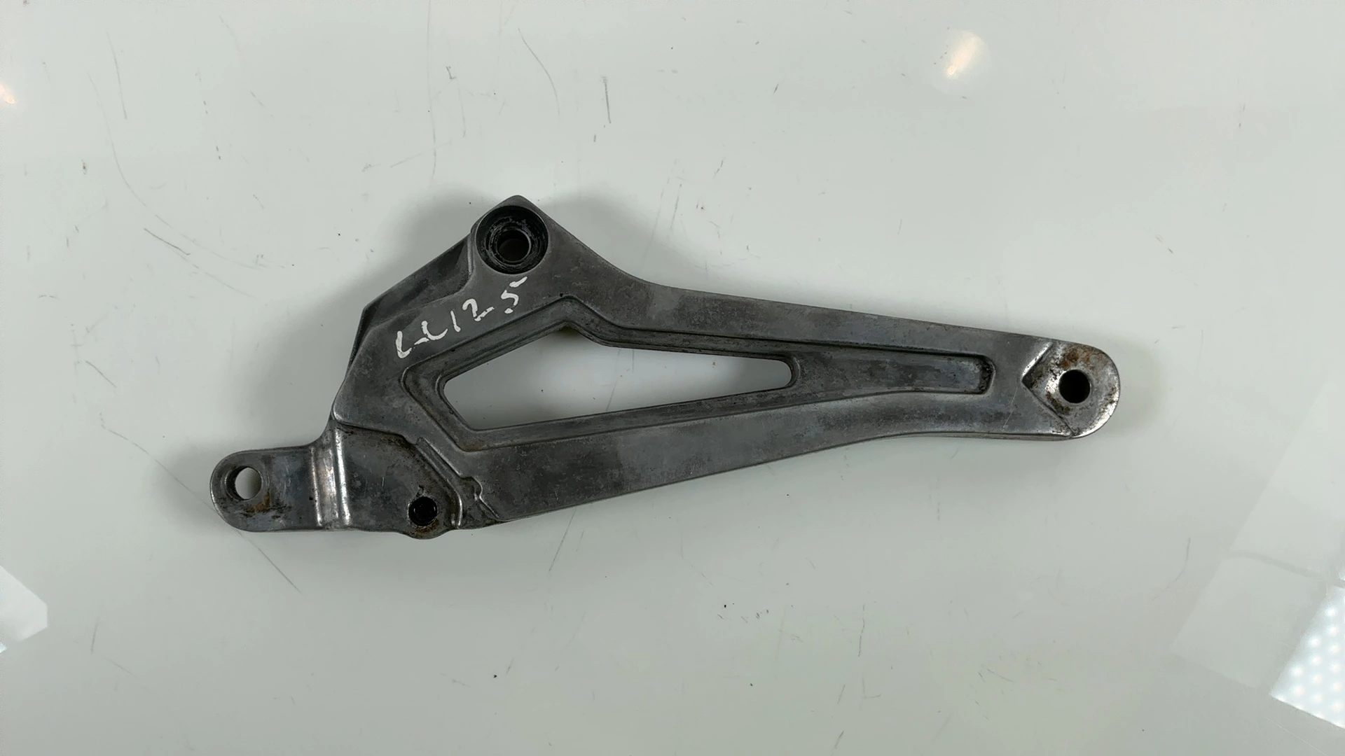 Yamaha RD125LC RD125 LC 125cc Left Side Foot Rest Bracket 1982-1986 10W-27442-01 - Image 2