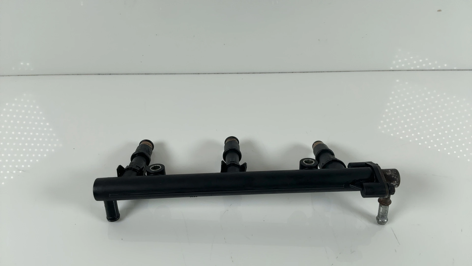 Triumph Sprint ST 955 955i Fuel Rail Injectors 2002 2003 2004 OEM T1240810 - Image 6