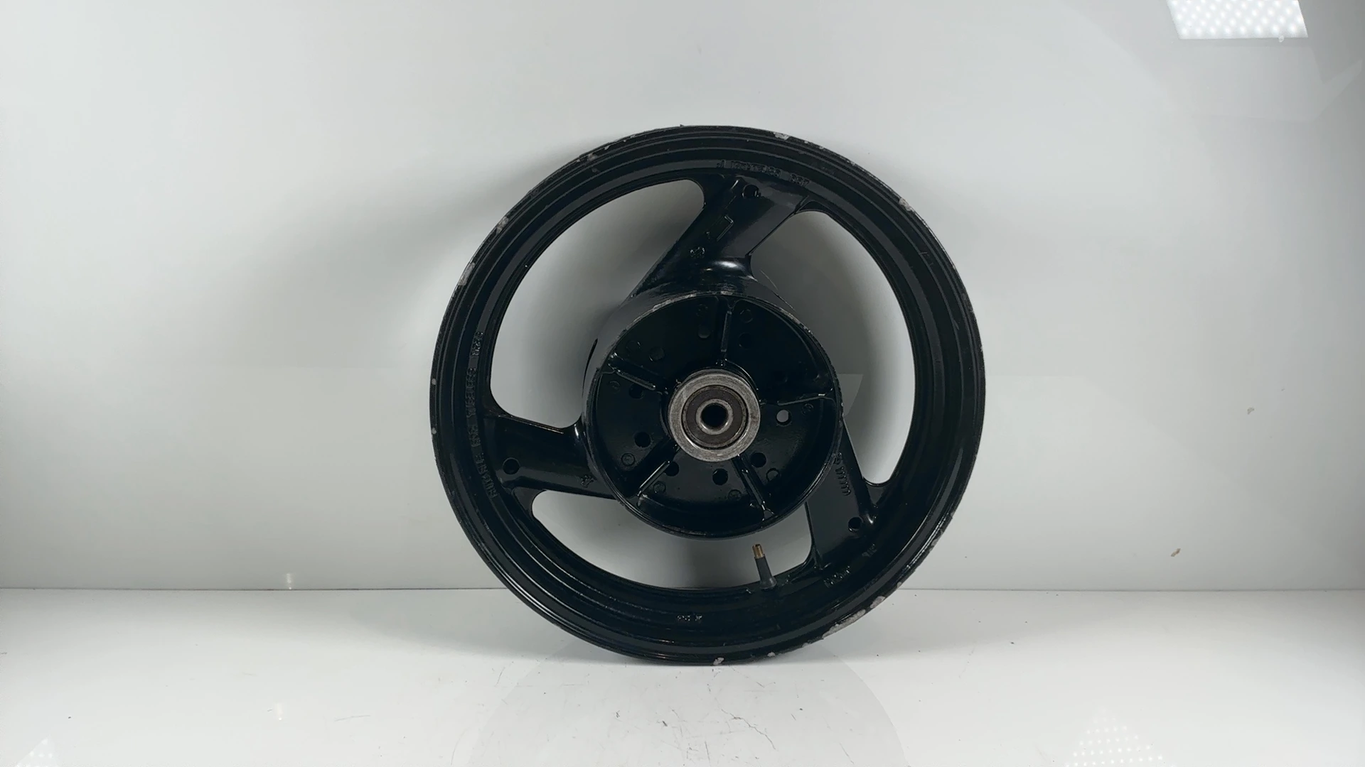 Yamaha FZR1000 Genesis 2GH 1000cc Front Wheel Rim 1987 1988 OEM 2GH-25168-00-UA - Image 2