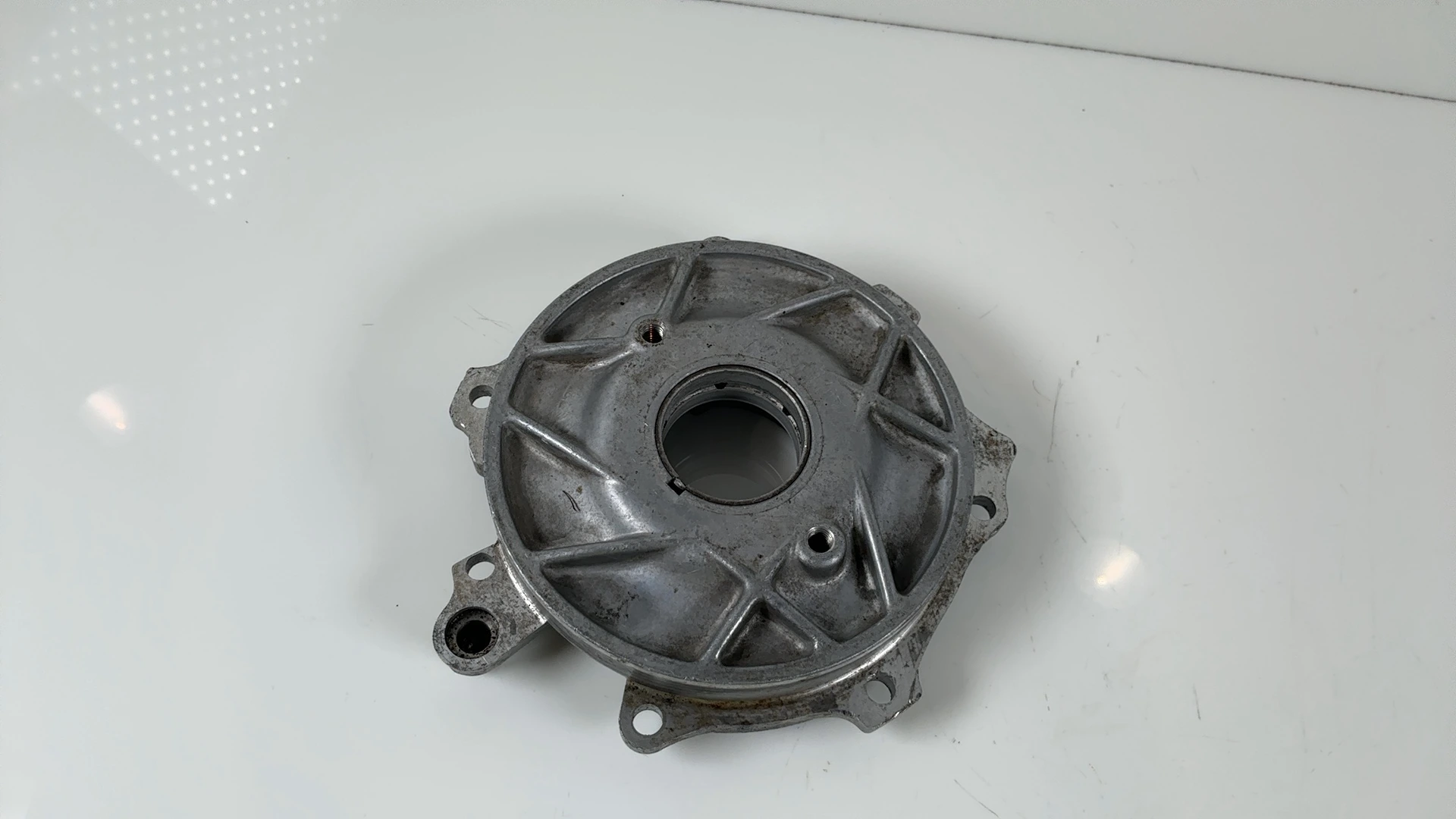 Honda CX500C Custom 500cc Crankshaft Bearing Holder Cap 1980-1981 11140-415-000 - Image 4