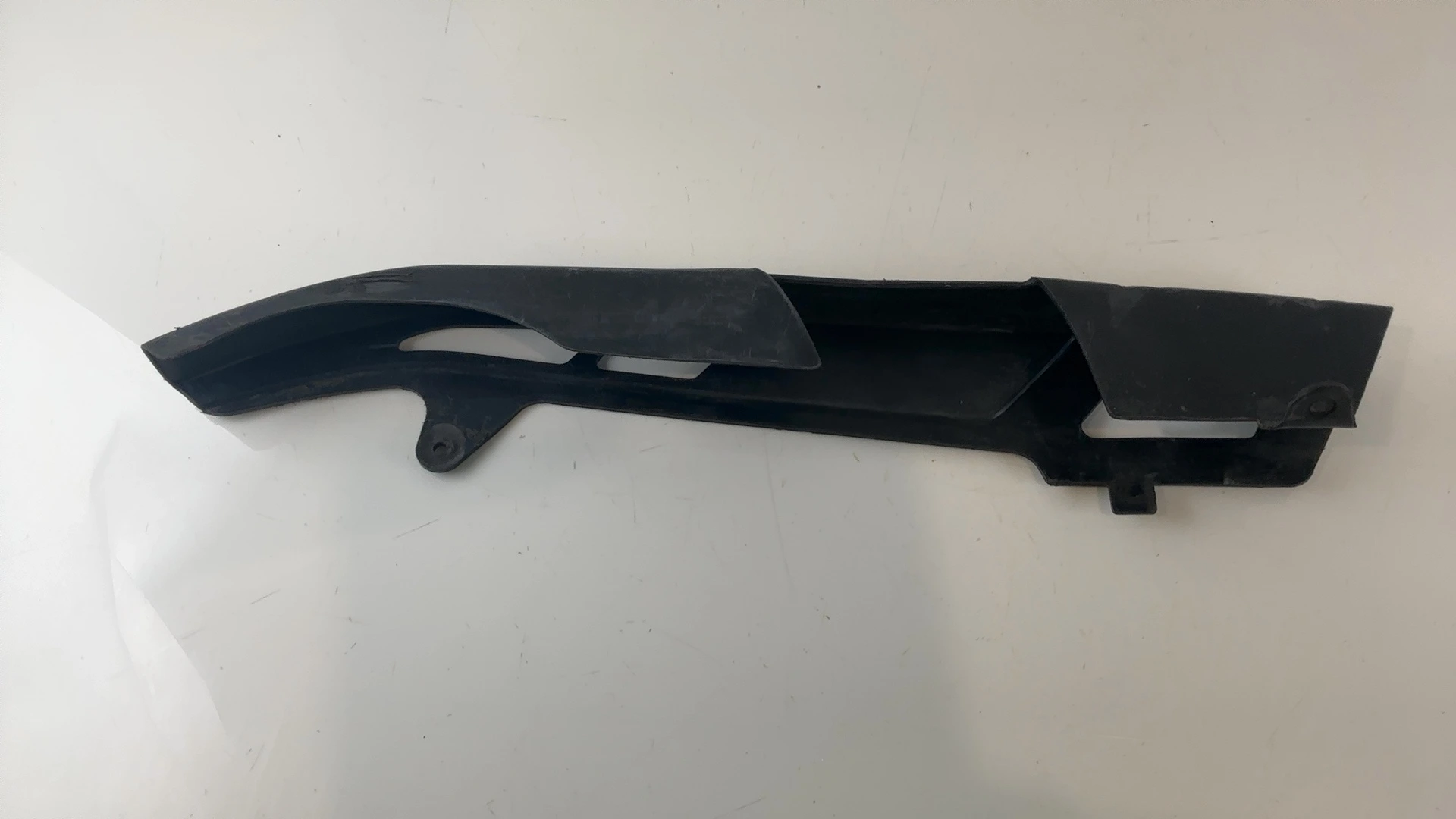 Yamaha FJ1200 FJ 1200 1200cc Plastic Chain Guard Cover 1986-96 OEM 36Y-22311-00 - Image 2
