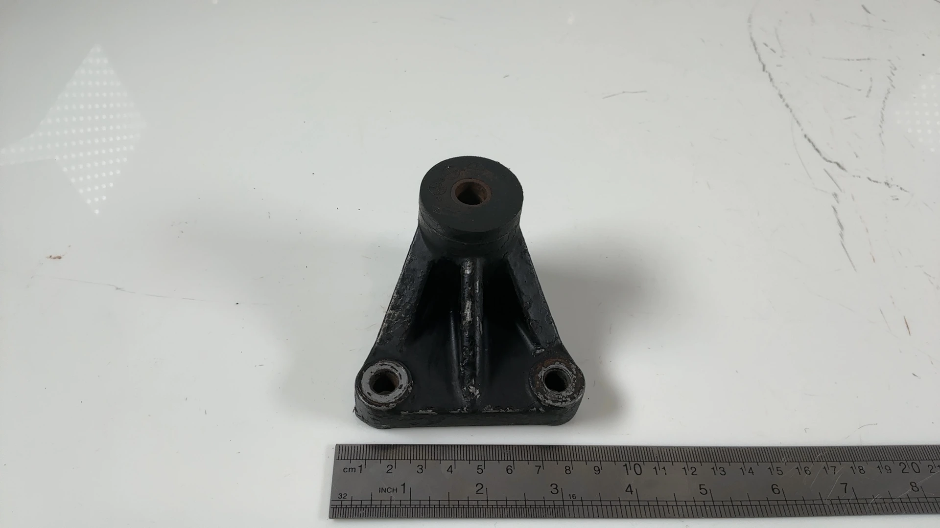 Kawasaki GT550 GT 550 Front Right Engine Mount Bracket 1983-1994 OEM 32029-1193 - Image 5