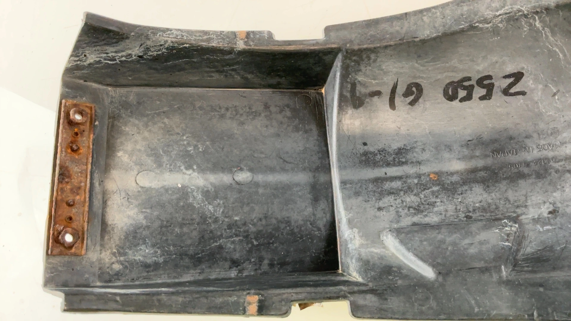 Kawasaki GT550 Z550G 550cc Rear Inner Fender Mudguard 1983-1994 OEM 35022-1105 - Image 8