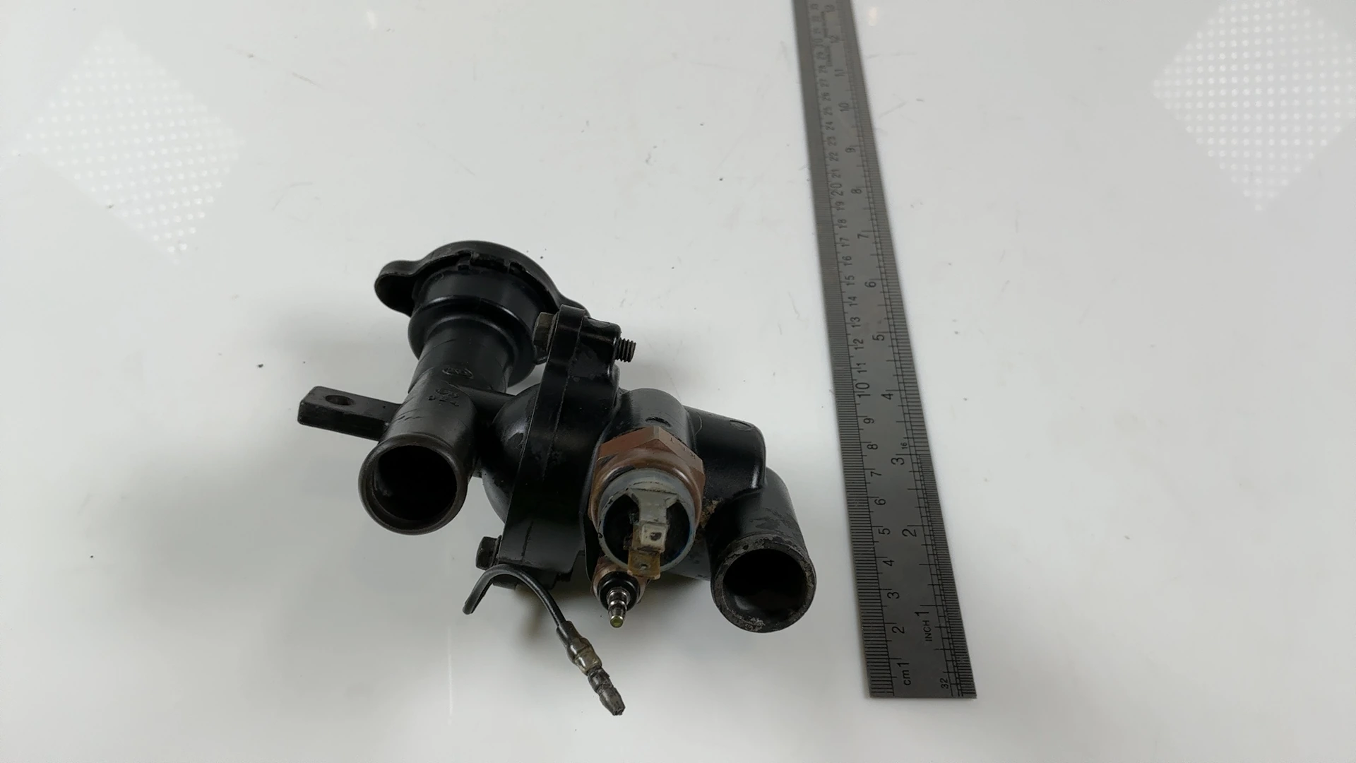 Yamaha Super Tenere XTZ750 3LD 750cc Thermostat Housing 1989-1990 OEM 3LD1241700 - Image 3