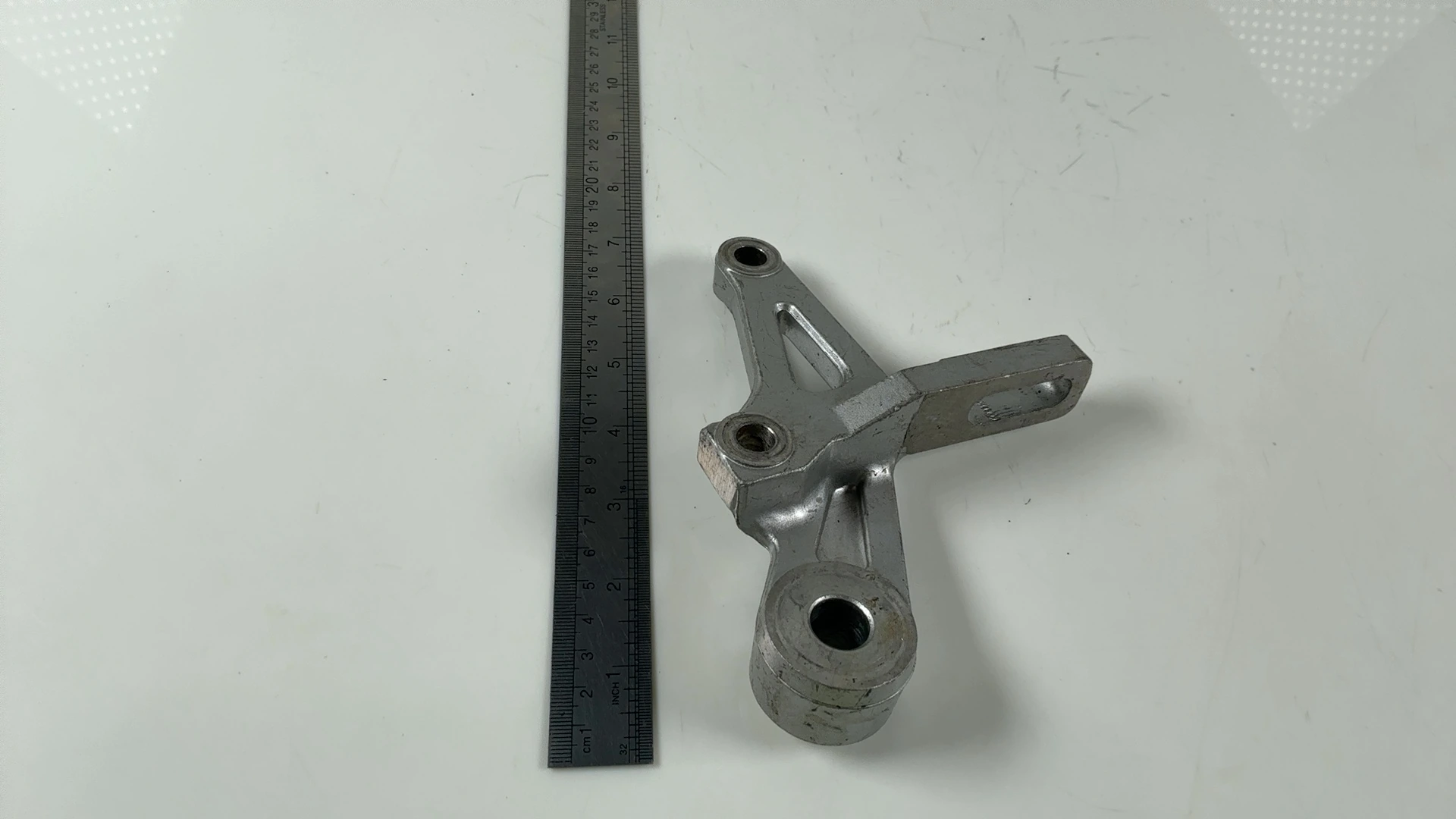 Yamaha TZR250 1KT 250cc Rear Caliper Bracket 1986-1989 OEM 1KT-25819-00 - Image 4
