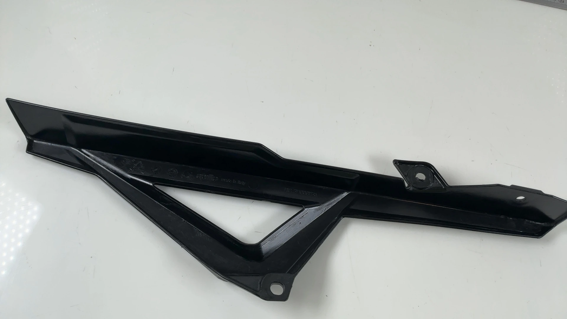 Aprilia RSV4 Tuono V4 1100 Upper Chain Guard 2021-2026 OEM 2B006923 - Image 2