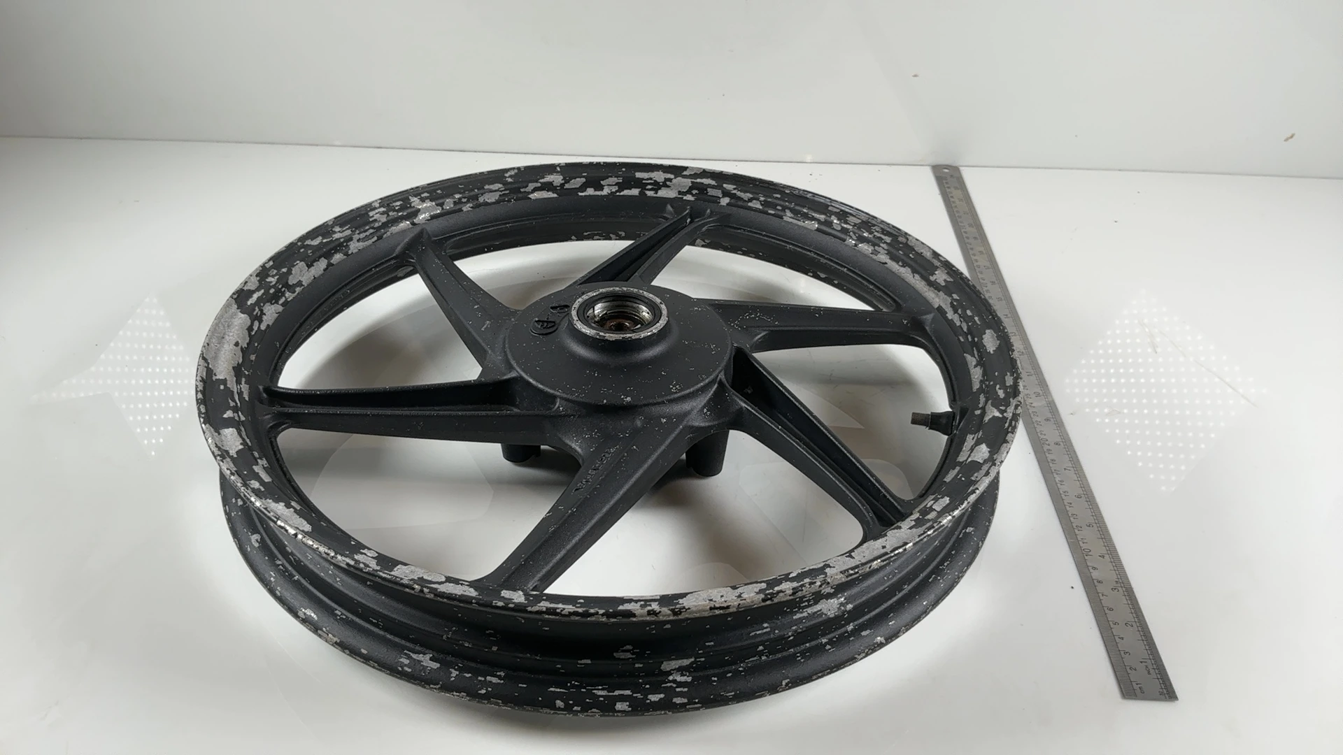 Honda CBF125 CBF125M 125cc Front Wheel Rim 2008-2015 OEM 44650-KTE-910 - Image 3
