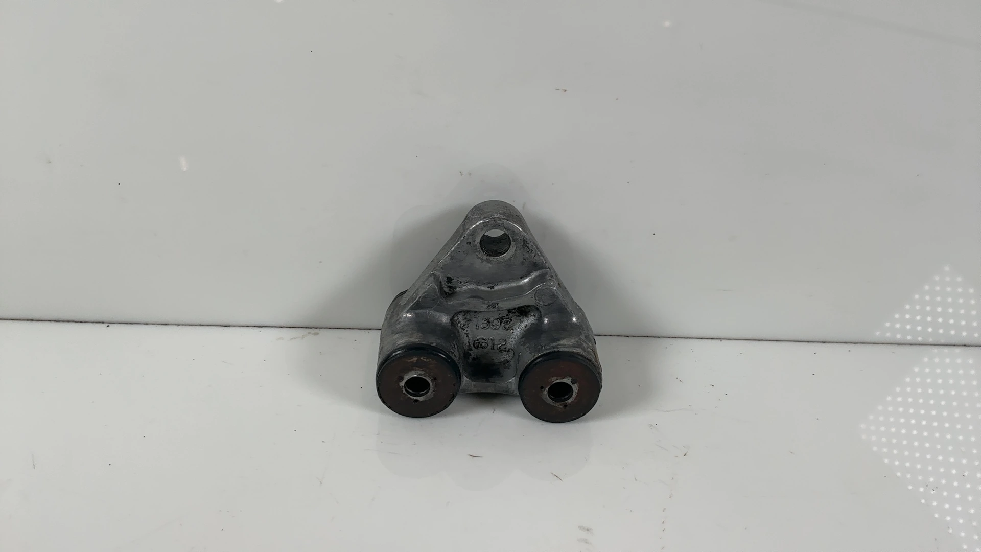 Kawasaki Ninja 1000R ZX1000A Front Left Engine Mount Bracket 1986-87 32029-1396 - Image 1