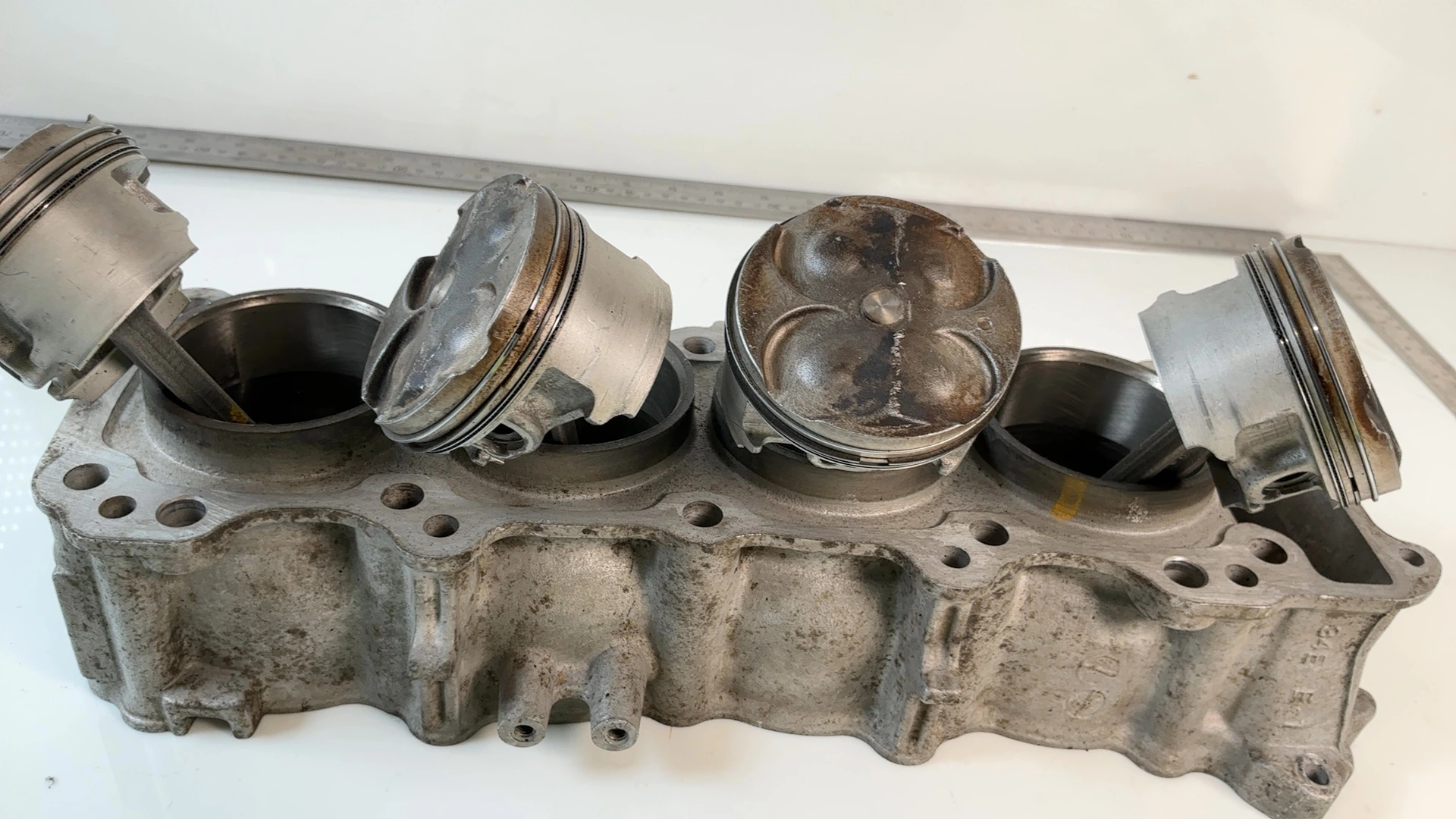 Suzuki GSX-R 600 GSXR600 Engine Cylinder Jug Barrels Pistons 1997-00 11211-34E00 - Image 11