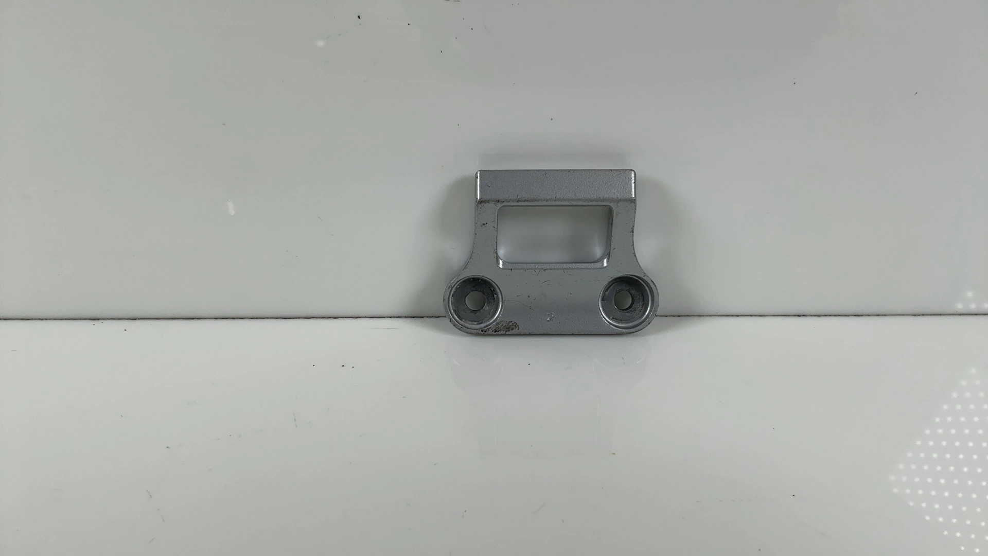 Honda CBR1000RR Fireblade 1000 CC Seat Hook Catch Bracket 2004-05 77220-MEL-000 - Image 1