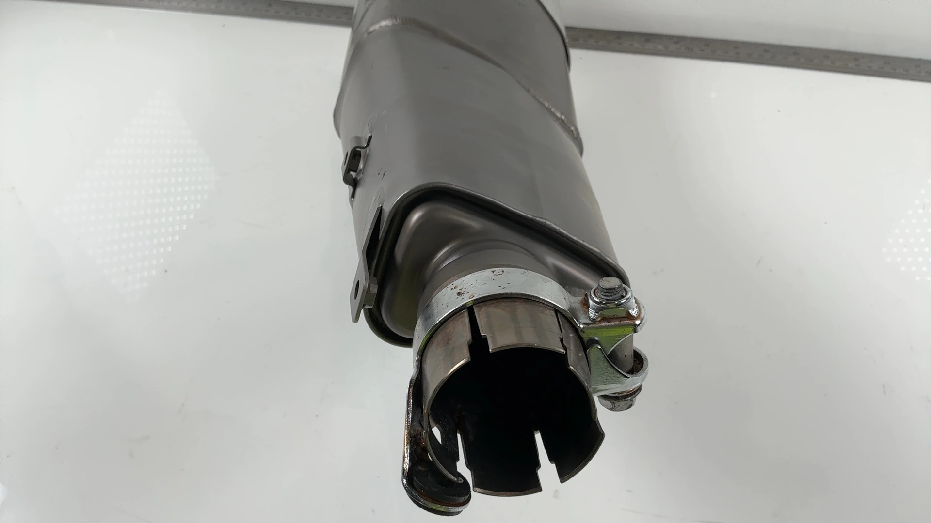 Suzuki GSXR750 GSX-R 750 750cc Exhaust Muffler 2008-2010 OEM 14310-38H00 38H0 - Image 6
