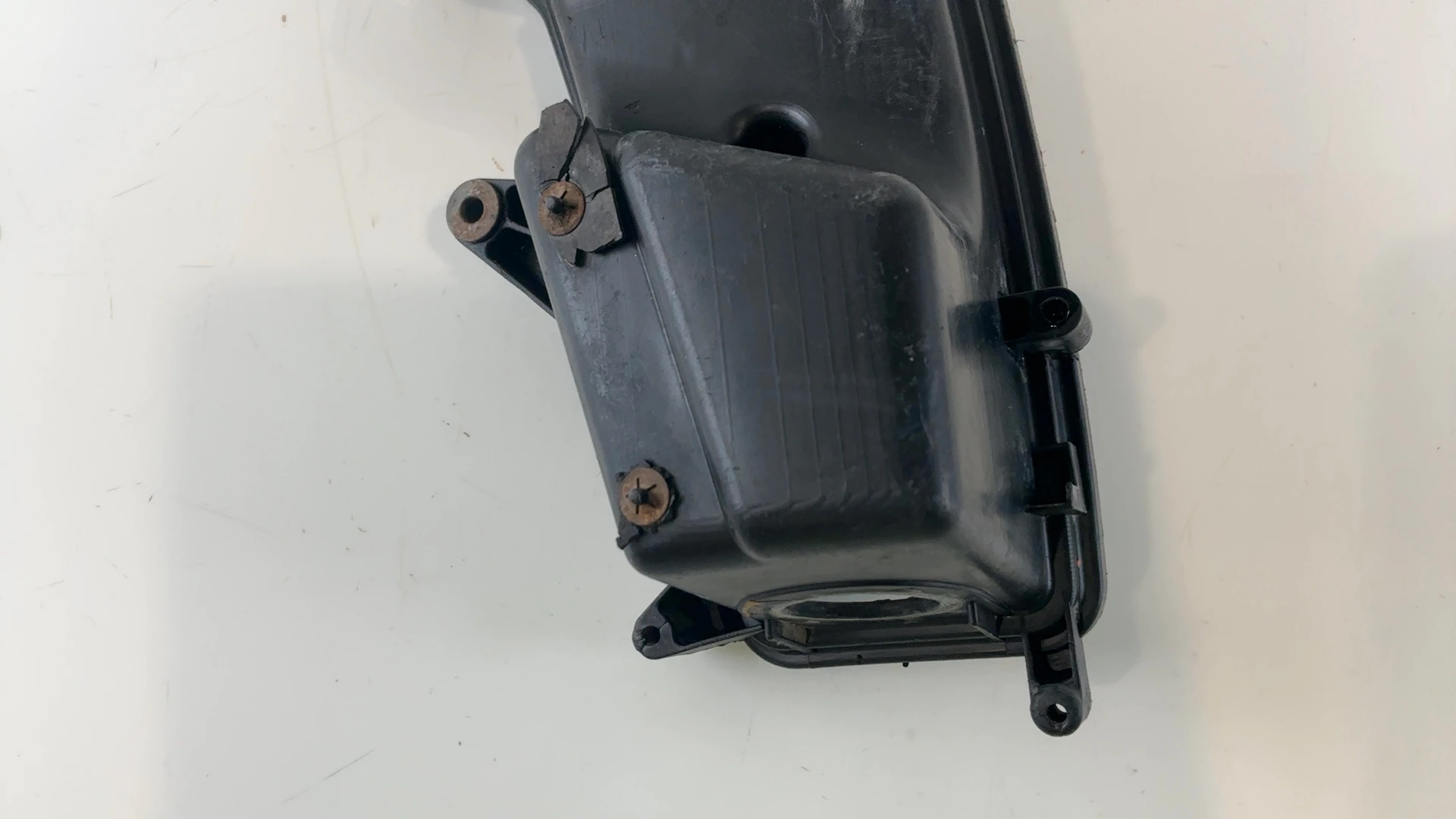 Honda X8R SZX50 50cc Air Filter Box Case Assembly 1998-2001 OEM 17200-KFF-900 - Image 4