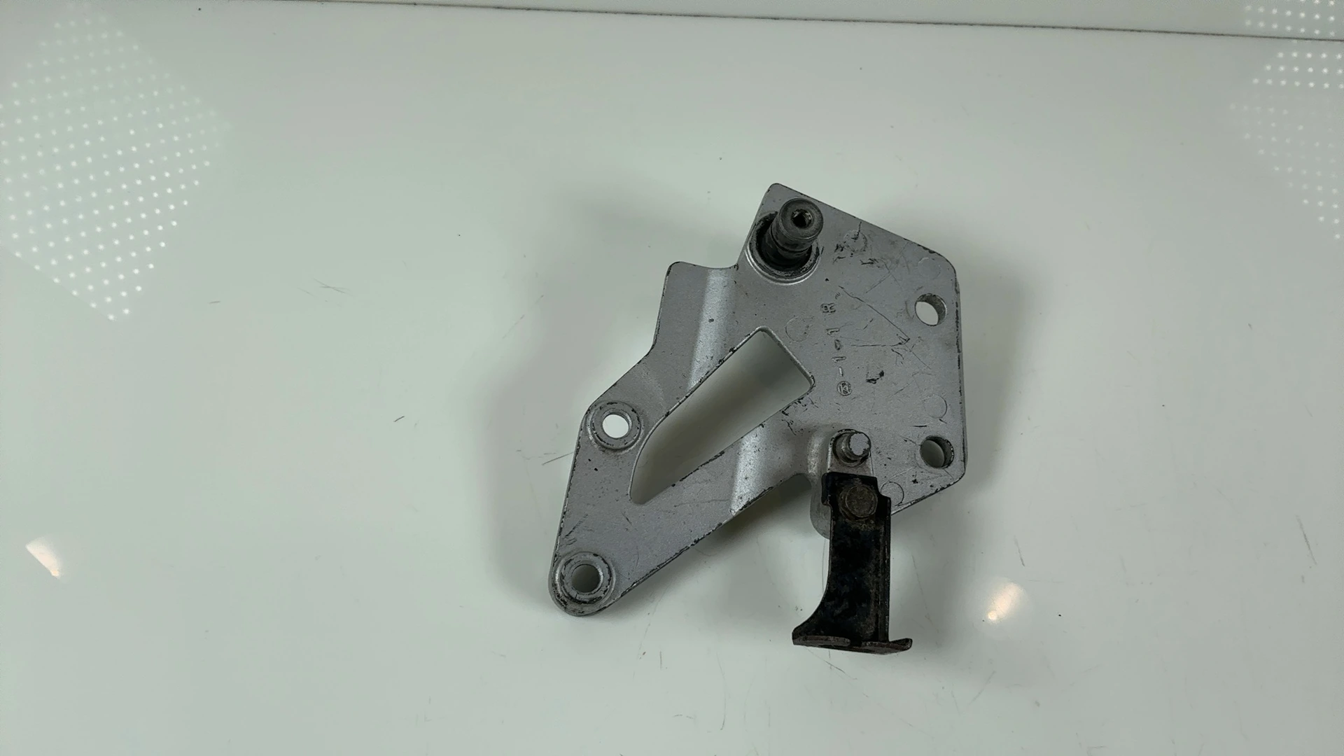 Kawasaki GPX600R Ninja ZX600 600cc Right Footrest Holder 1988-97 OEM 35011-1245 - Image 3