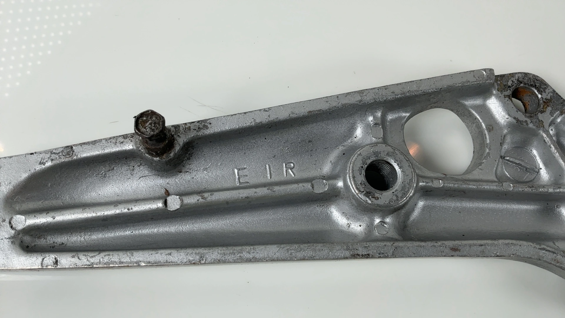Suzuki GSX400F GS40XF 400cc Right Footrest Muffler Bracket 1981-1983 43811-33200 - Image 6