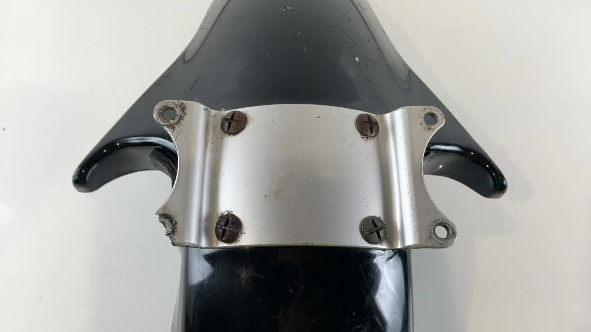 Suzuki Bandit GSF600 600cc Front Mudguard Fender 1995-1999 OEM 53111-21E0 - Image 4