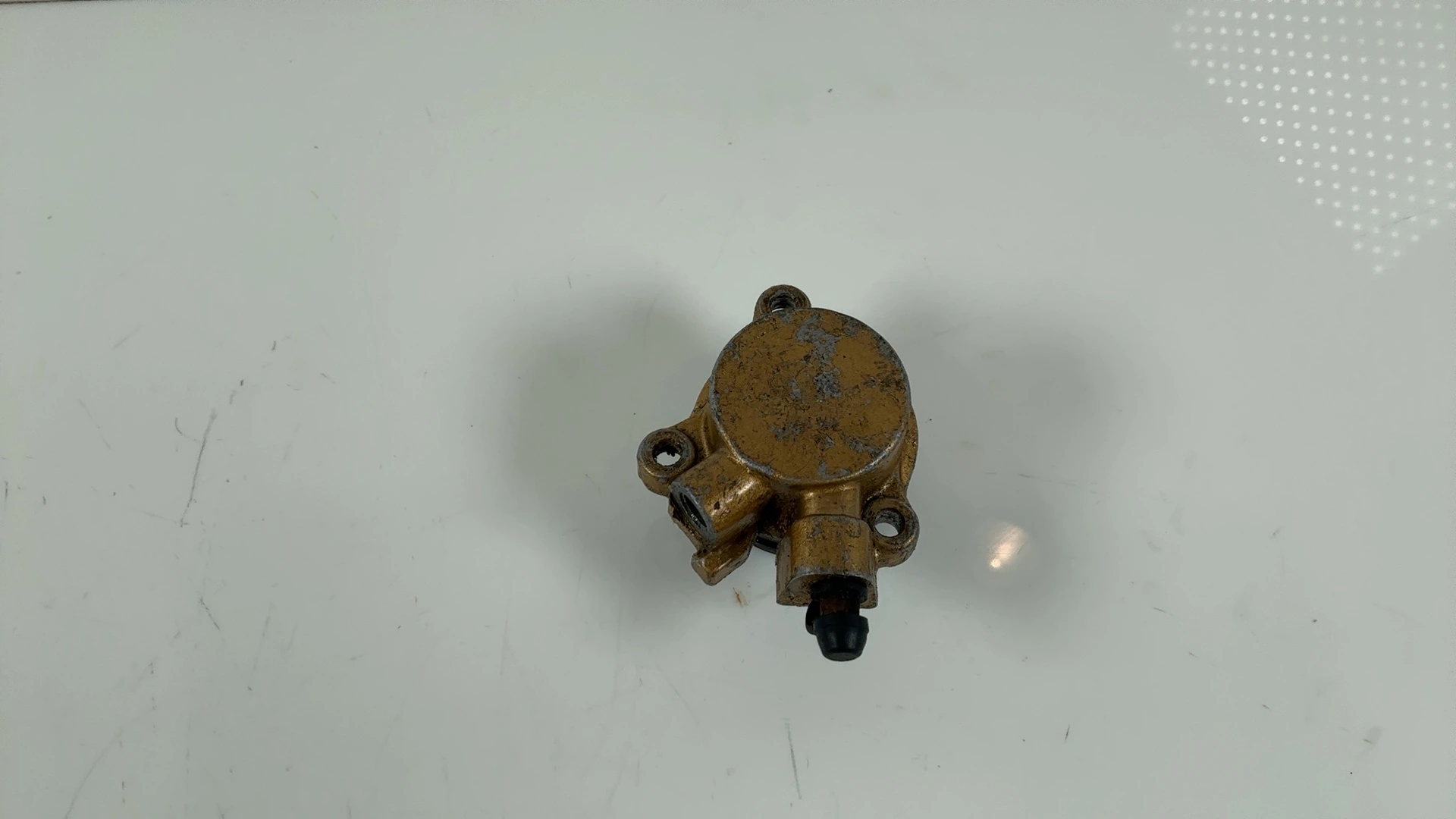 Yamaha FZ750 1FN 750cc Clutch Slave Cylinder 1985-86 OEM 1AE-16381-11-00 - Image 3