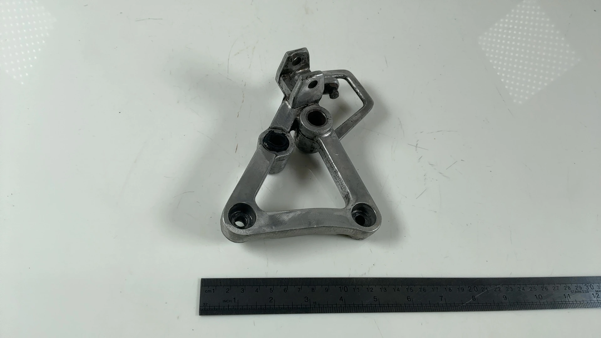 Honda CBR600F PC19 600 Front Right Foot Rest Hanger 1987-1990 OEM 50600-KT8-000 - Image 5