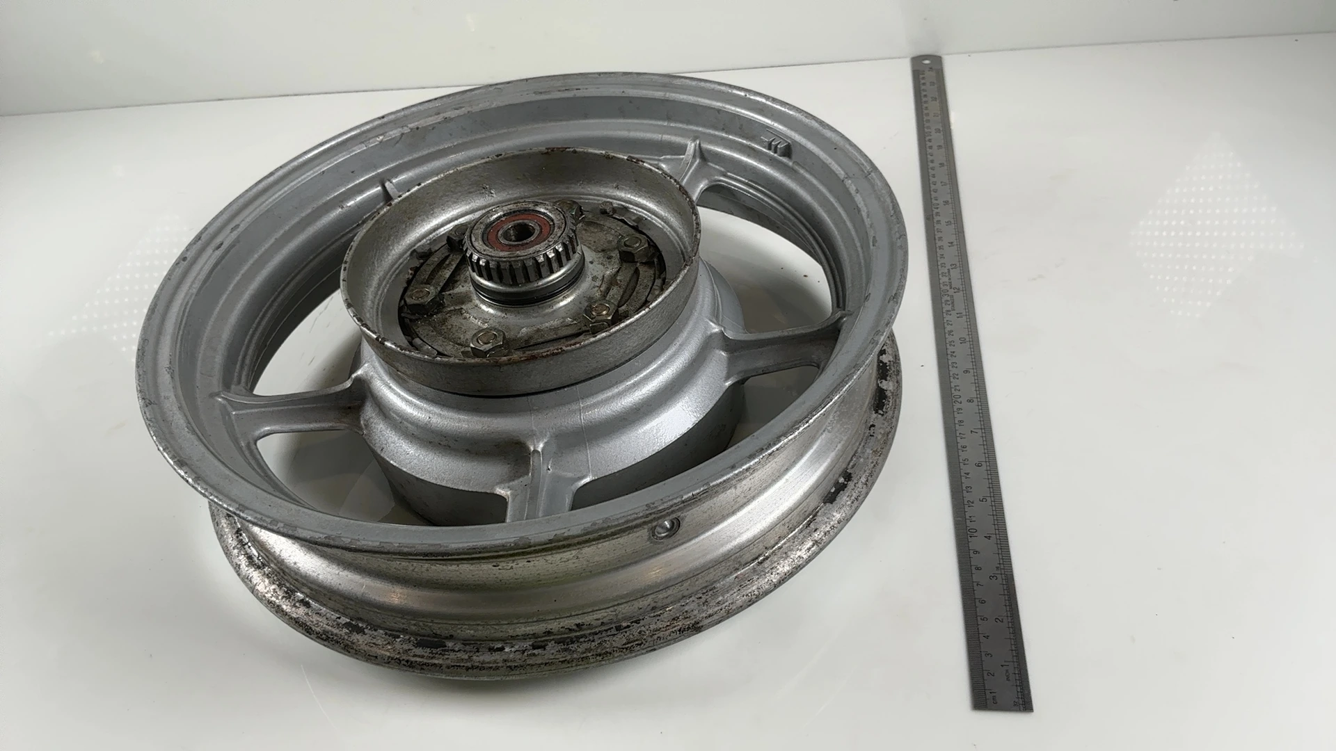 Yamaha Virago XV1100 1100cc Rear Wheel Rim 1986-1999 OEM 42H-25338-01-P1 - Image 3