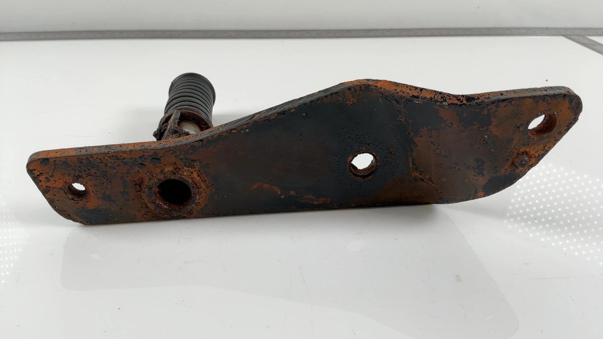 Yamaha Virago XV250 250cc Rear Right Foot Peg Bracket 1988-2018 2UJ-27440-00-35 - Image 2