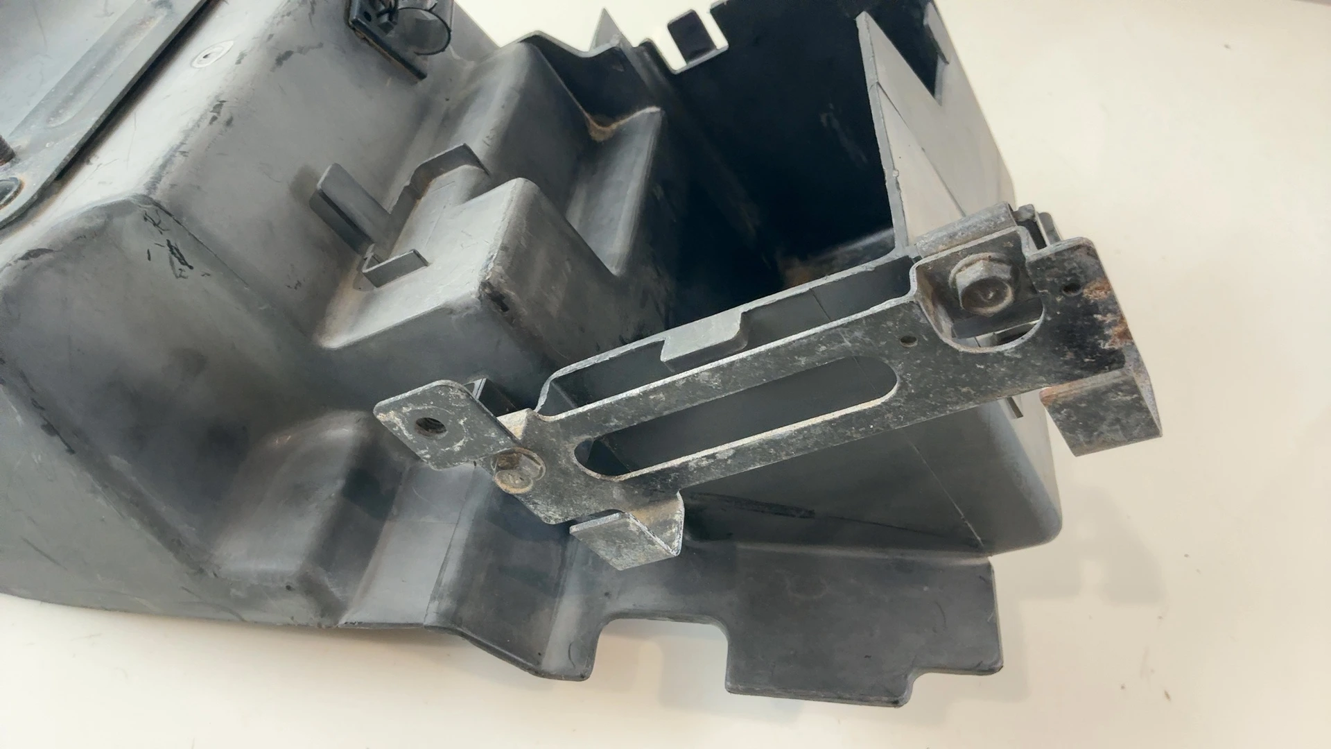 Kawasaki ZXR750 ZX750J 750cc Rear Fender Battery Box Tray 1991-92 OEM 35023-1321 - Image 6