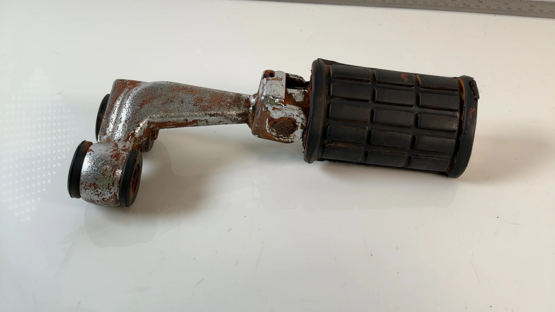 Yamaha Virago XV125 125cc Left Front Foot Peg Bracket 1997-2004 OEM 2UJ-27410-00 - Image 5