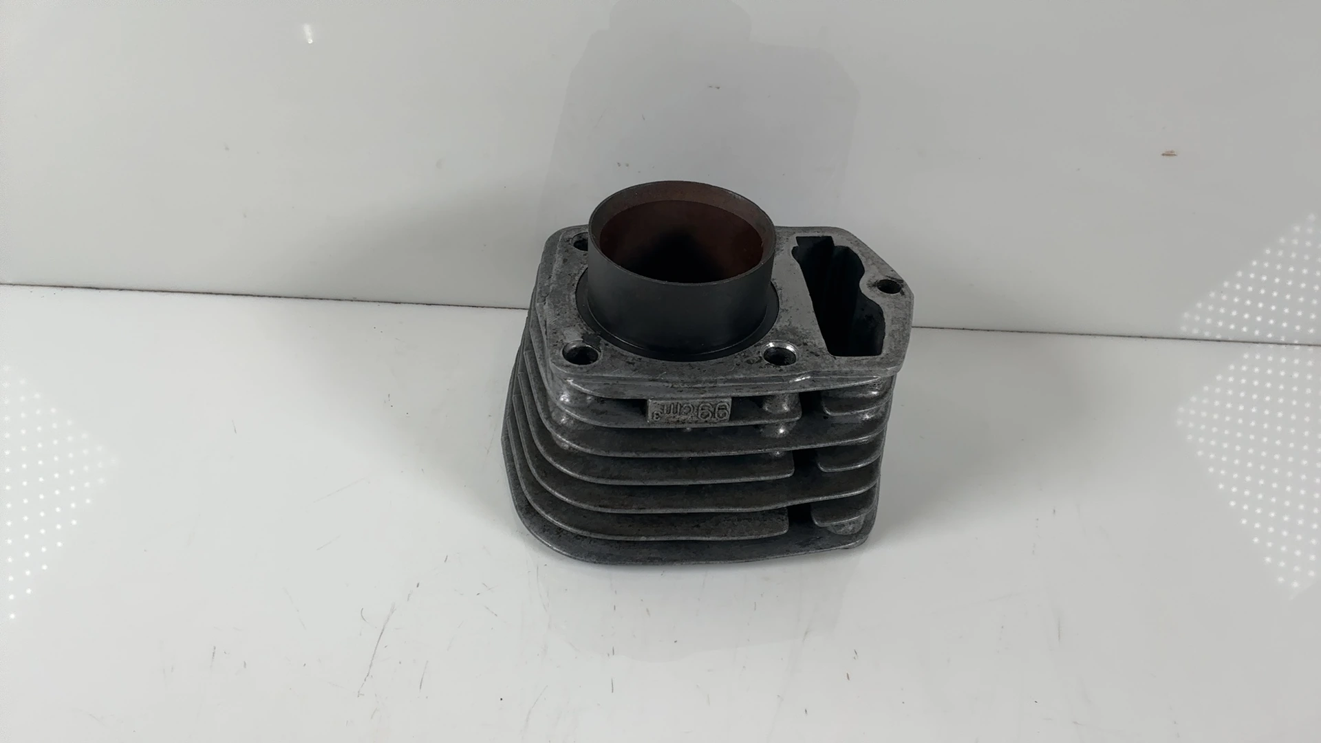 Honda CB100 CL100 SL100 XL100 100cc Cylinder Barrel Jug 1970-1977 12100-107-710