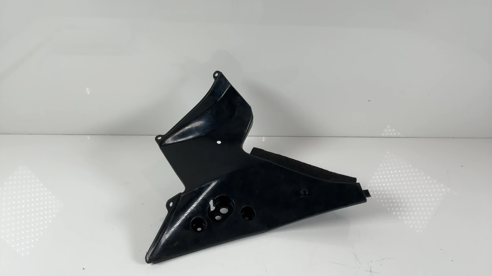 Honda CBR929RR CBR900RR Right Inner Fairing Infill Panel 2000-01 64335-MCJ-0000