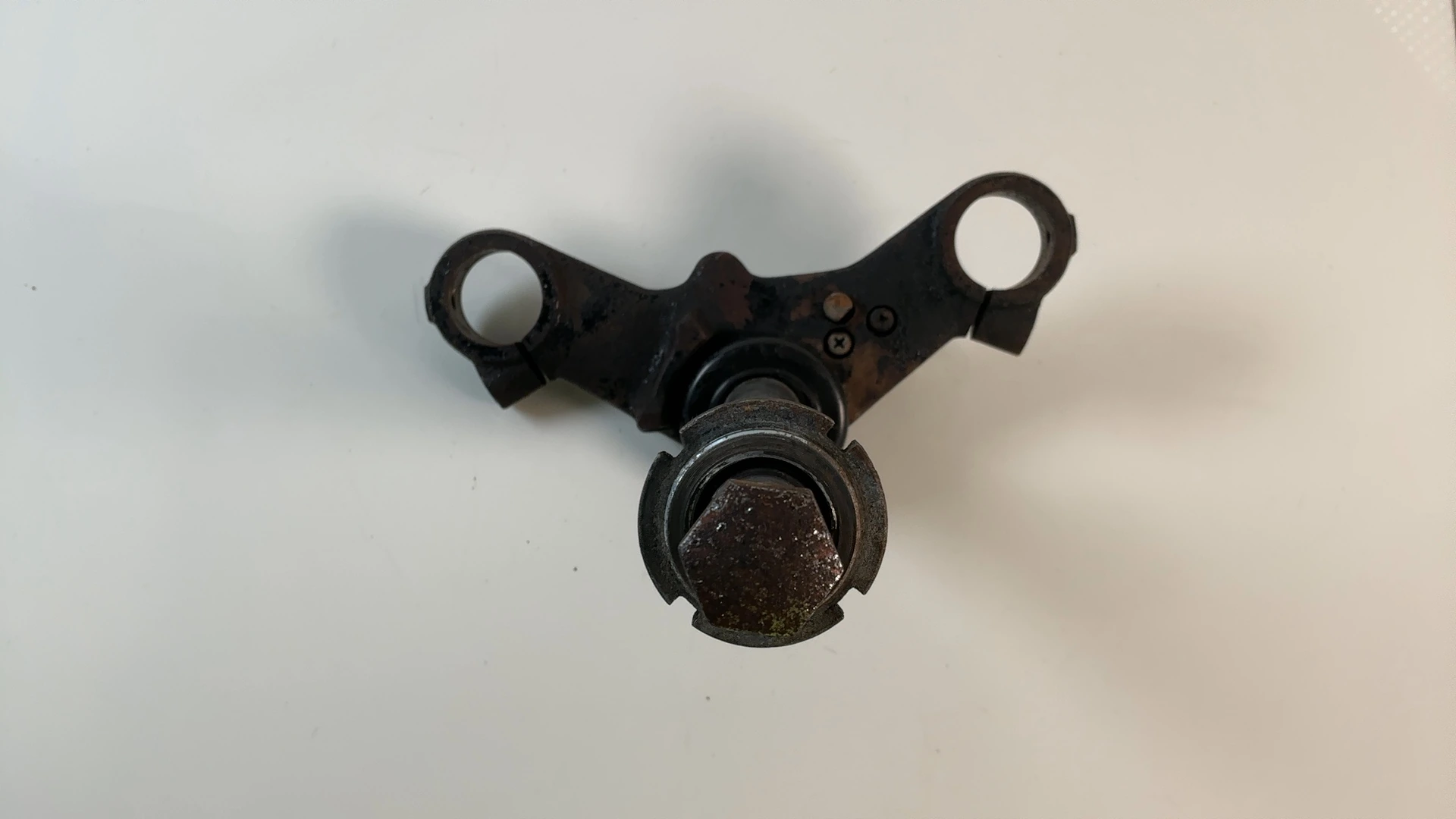 Suzuki GS250T GS25X 250cc Lower Triple Tree Fork Stem 1980-1984 OEM 51410-11430 - Image 5