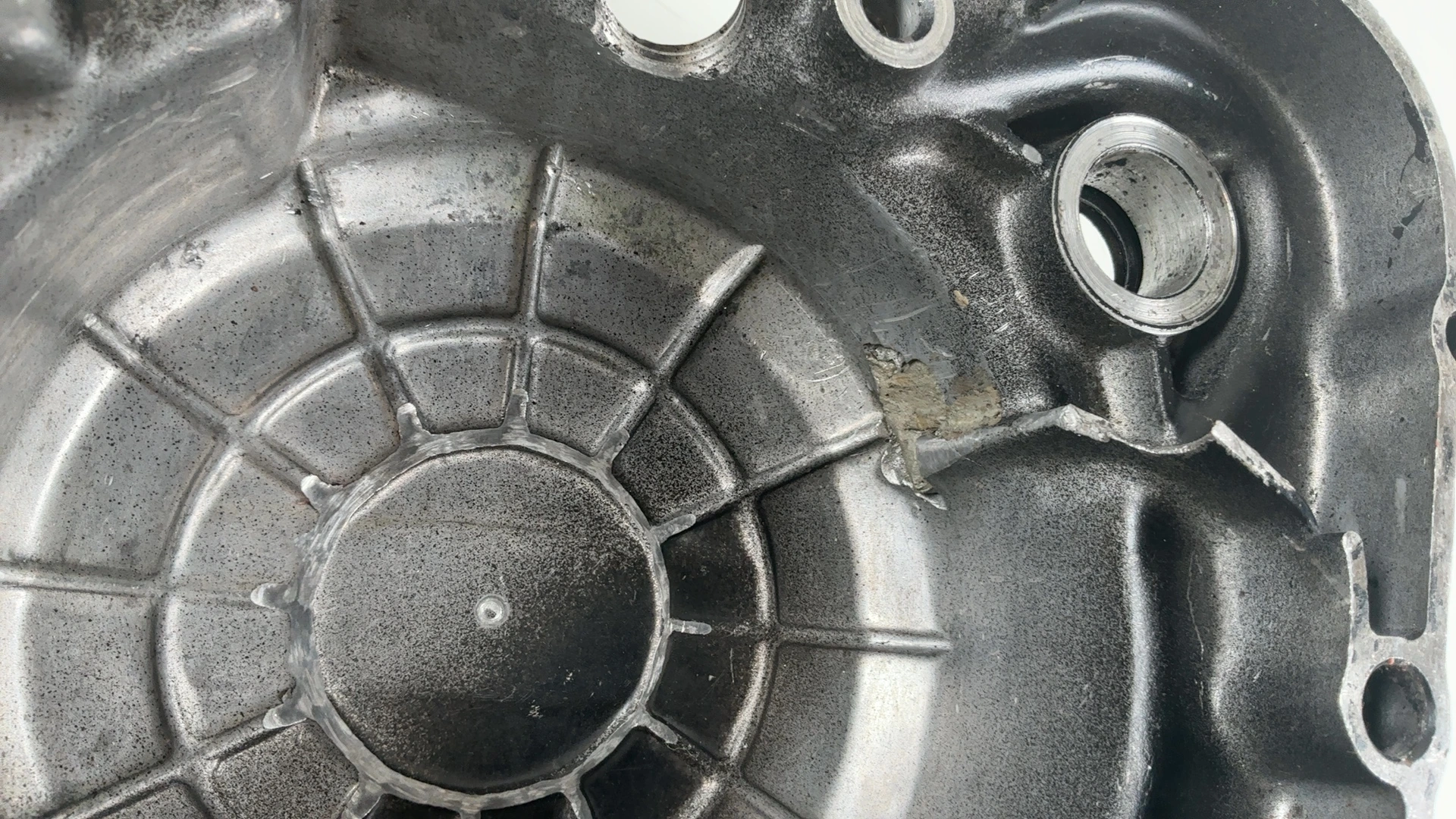 Yamaha DT125LC 34X 125cc Clutch Cover 1982-1987 OEM 34X-15421-00-00 Tushima - Image 7