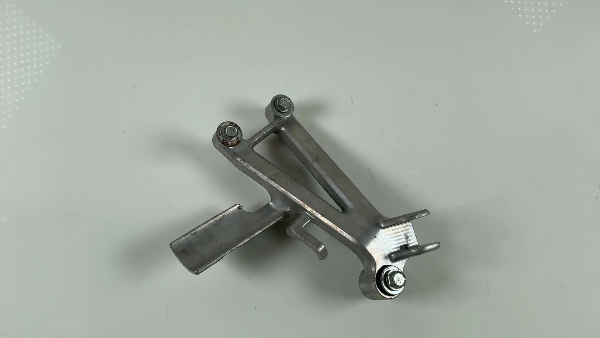 Honda CBR600 CBR600F3 Rear Right Footrest Peg Bracket 1995-98 OEM 50750-MV9-930 - Image 1