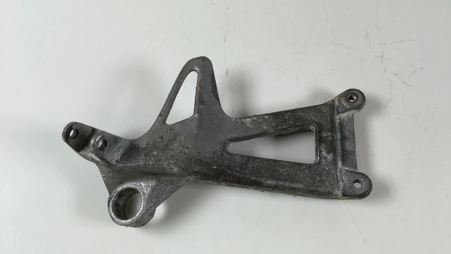 Triumph Sprint ST 955i 955cc Right Rear Footrest Bracket 1999-2004 OEM T2080587