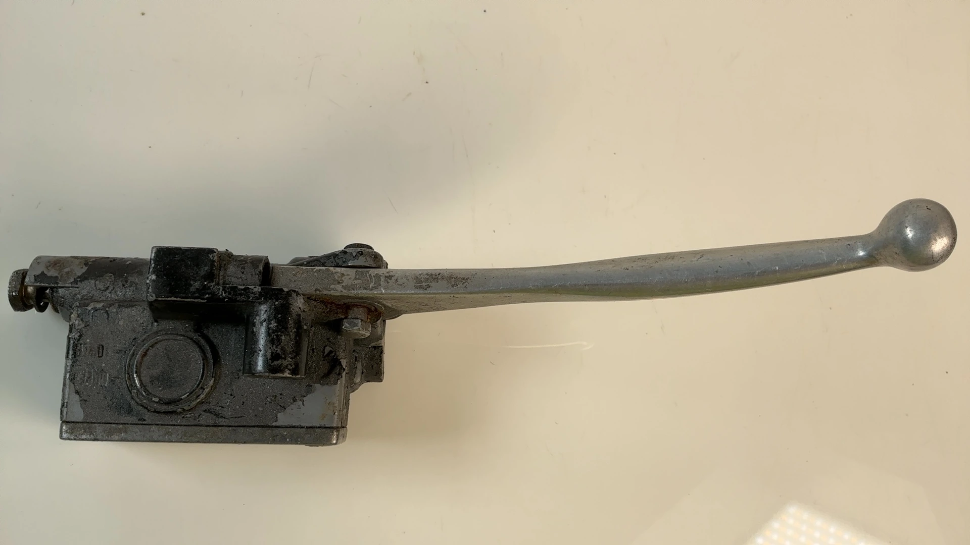 Kawasaki KZ400 LTD 400 CC Front Brake Master Cylinder 1978 1979 OEM 43015-032