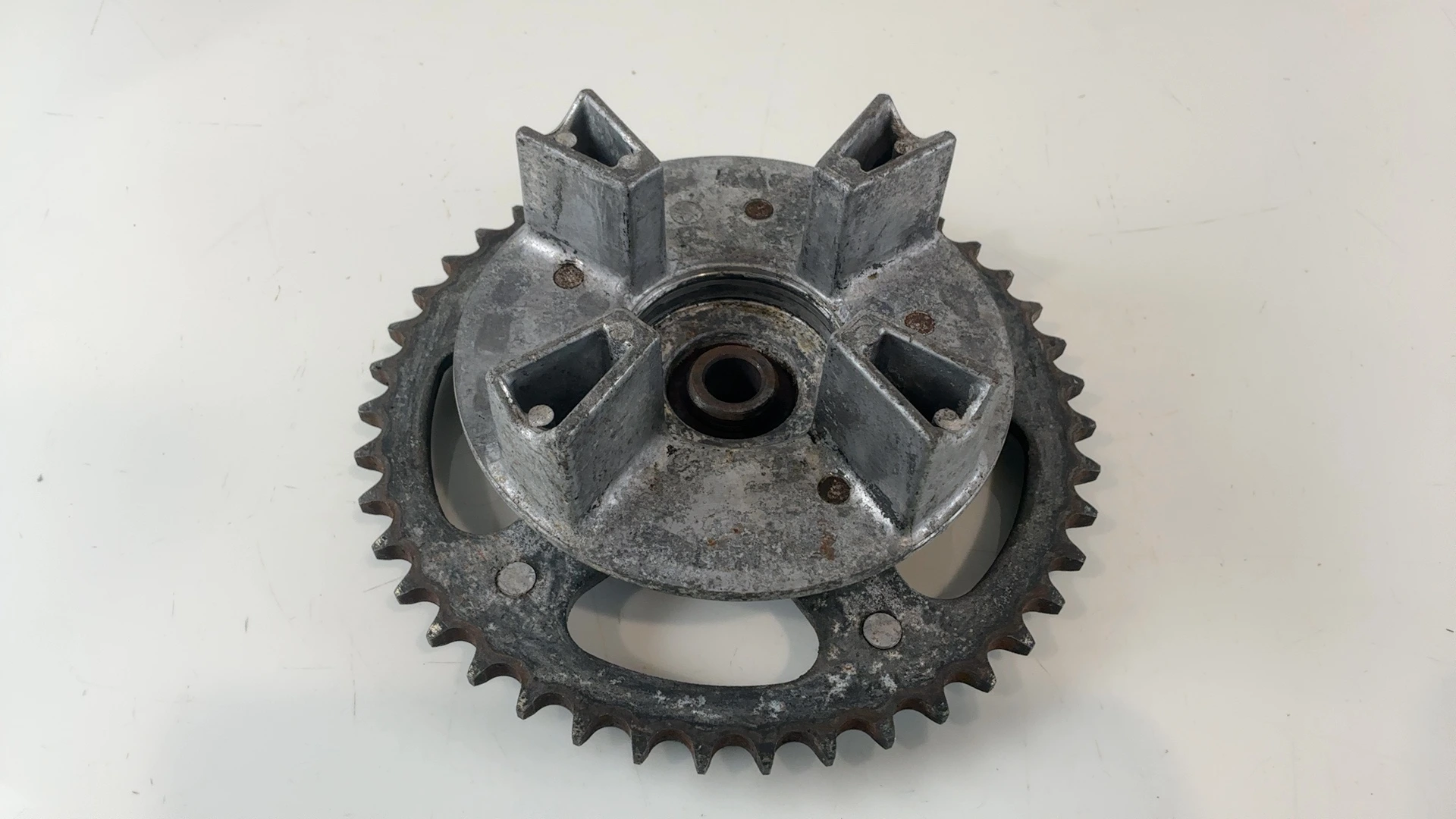 Honda CBR600F CBR600 600cc Rear Sprocket Carrier Hub Flange 1987-90 42610-MN4-00 - Image 1