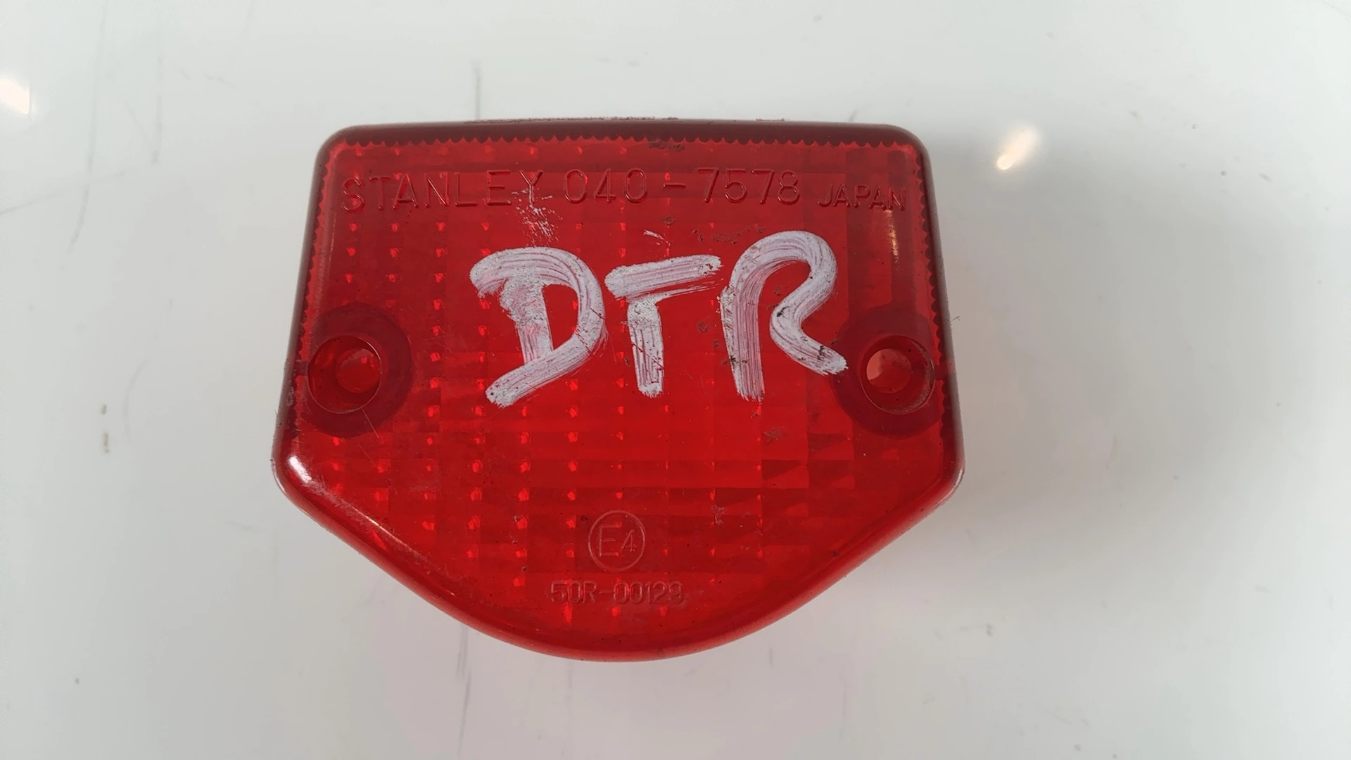 Yamaha DT125LC Mk1 125cc Tail Light Lens 1982-1984 OEM 10V-84521-00 - Image 2