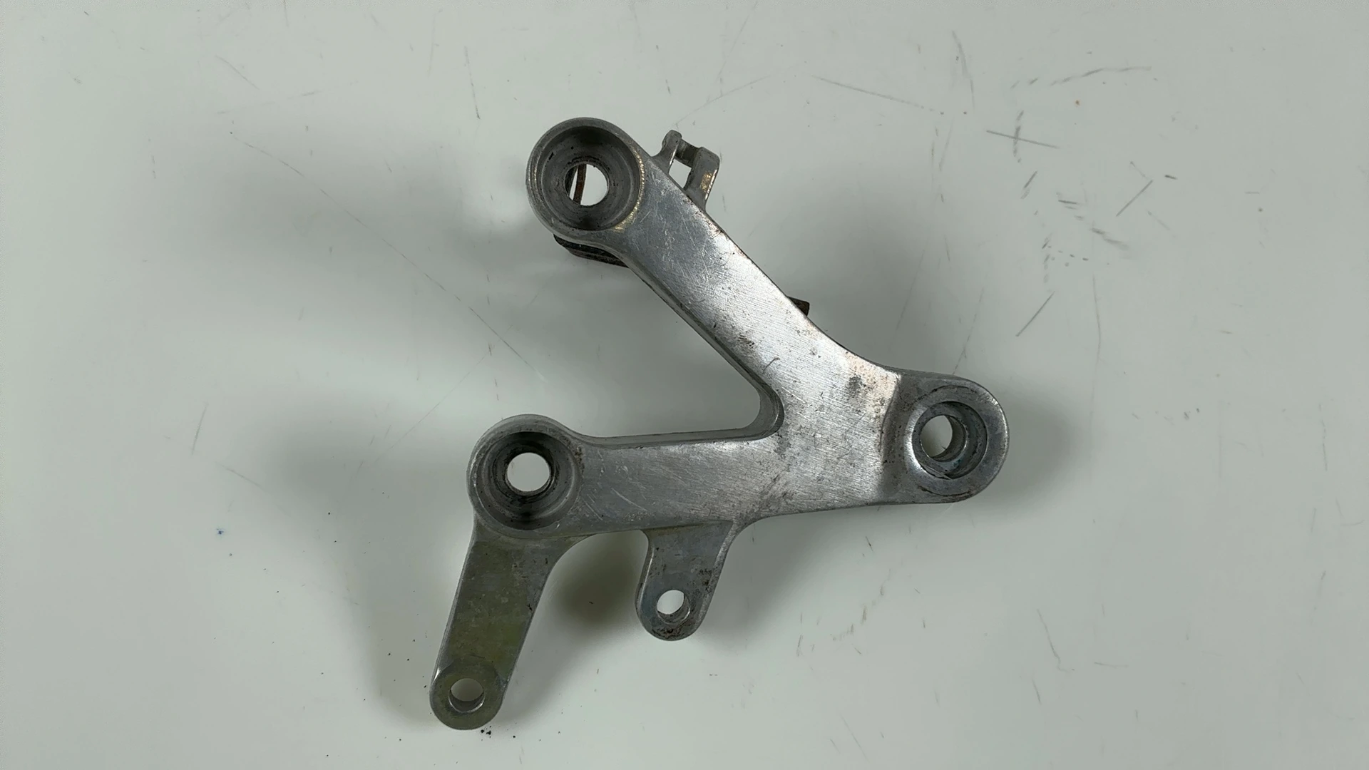 Honda CBR929RR SC44 929cc Front Right Footrest Bracket 2000-2001 50600-MCJ-000