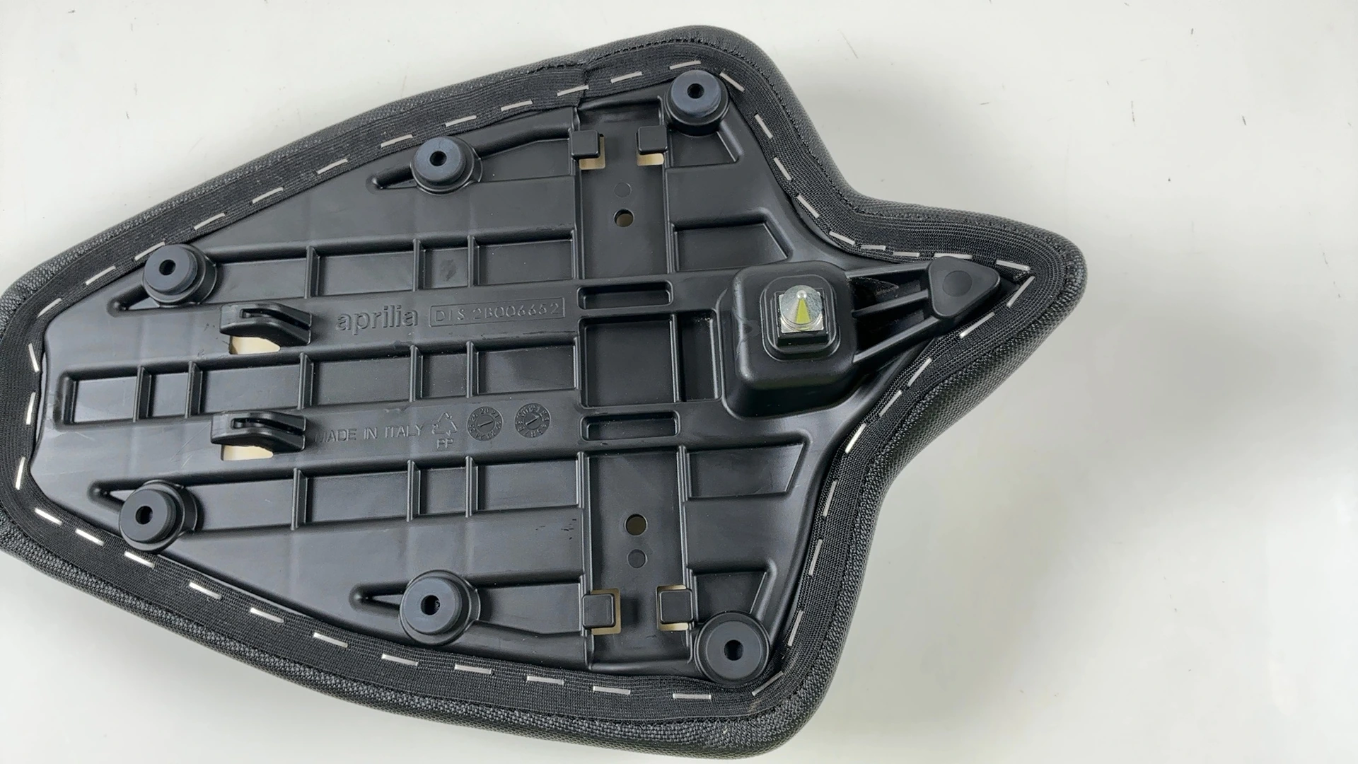 Aprilia Tuono RS 660 Factory 660cc Rear Passenger Seat 2021-2026 OEM 2B006652 - Image 8