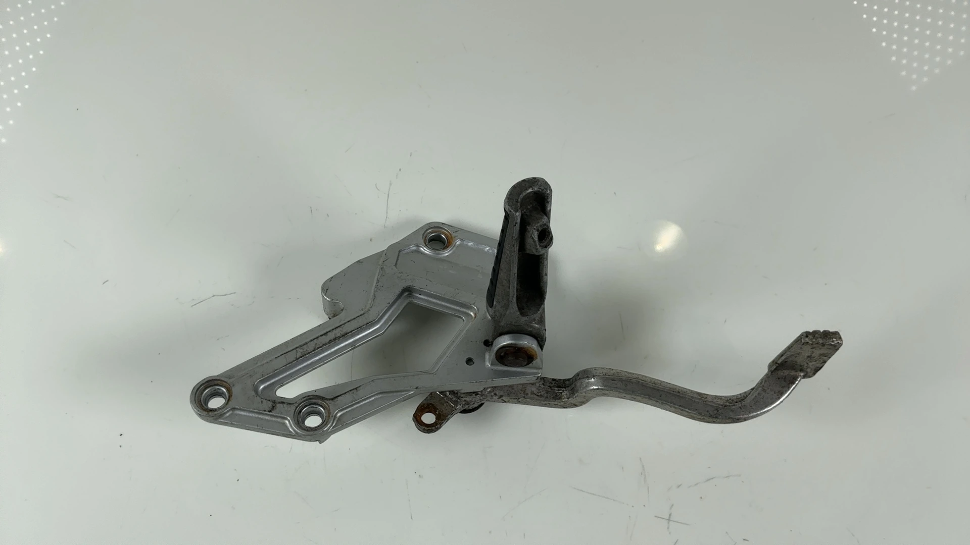 Kawasaki Ninja ZX750F 750CC Front Right Footrest Bracket 1987-90 OEM 35011-1315 - Image 1
