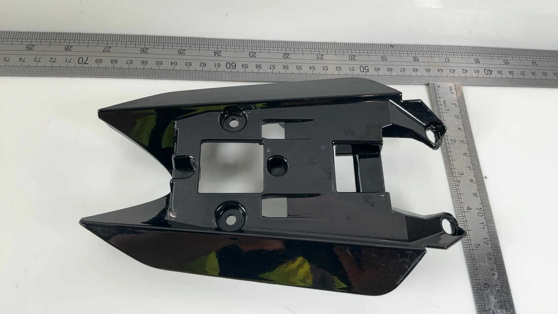 Aprilia RSV4 Tuono V4 1100 Seat Cover Closure Lockup 2025 2026 OEM 2B012608 - Image 3