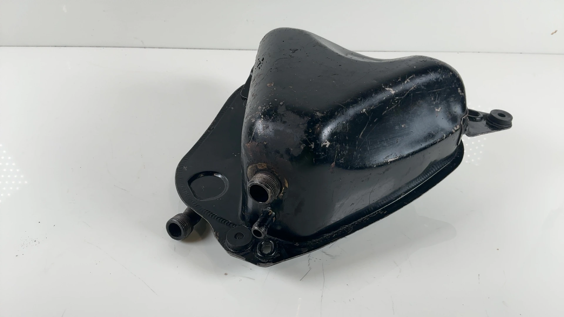 Honda CB750K CB750 750cc Engine Oil Tank 1972-1976 OEM 55100-300-060 - Image 6