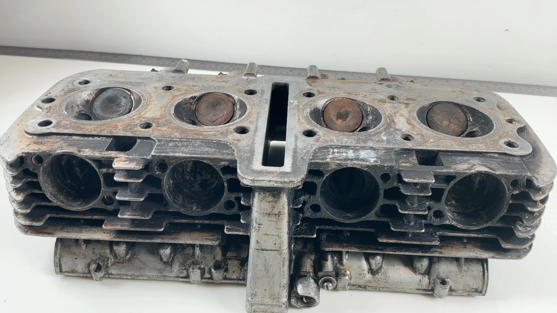 Suzuki GS750 GS750E 750 CC Cylinder Head 1976-1978 OEM 11100-45002 - Image 8