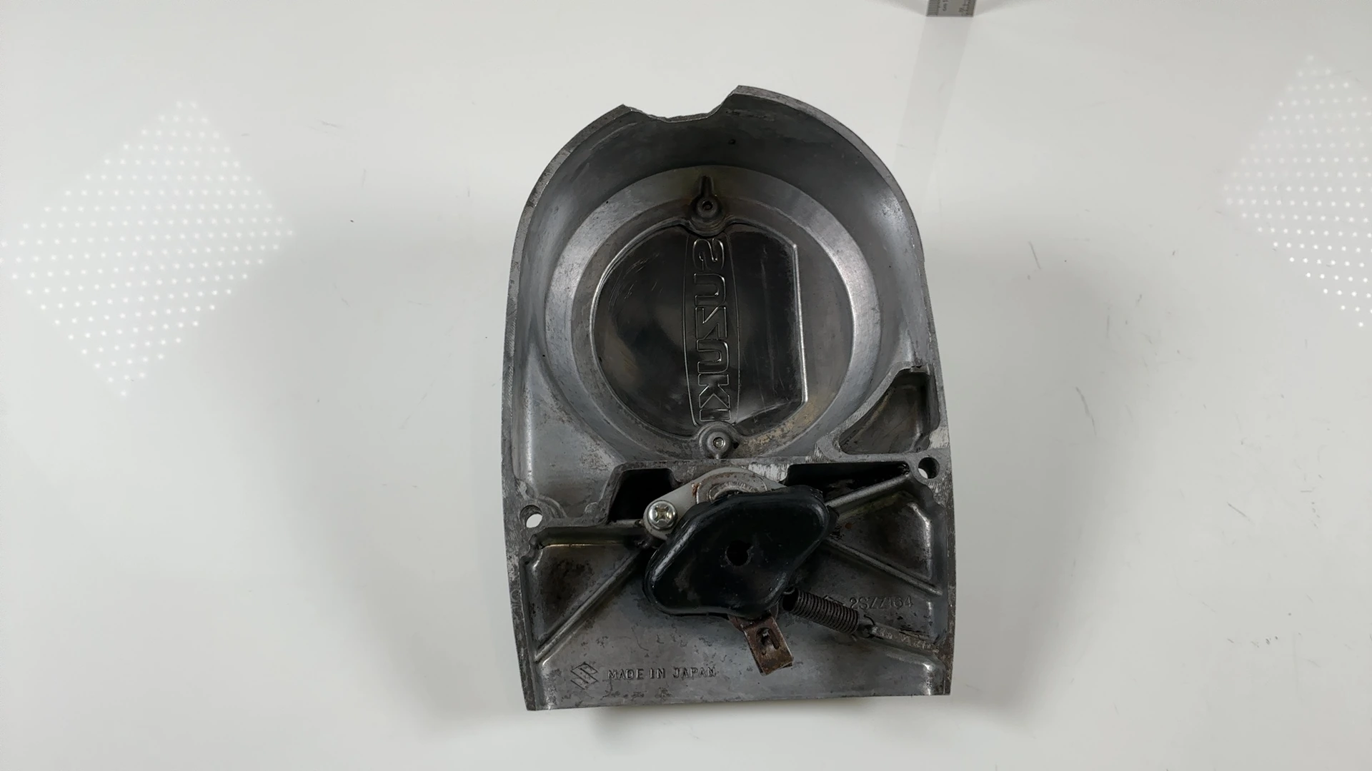 Suzuki GT250 GT250L 250CC Generator Stator Cover 1974 1975 OEM 11351-18100 - Image 5