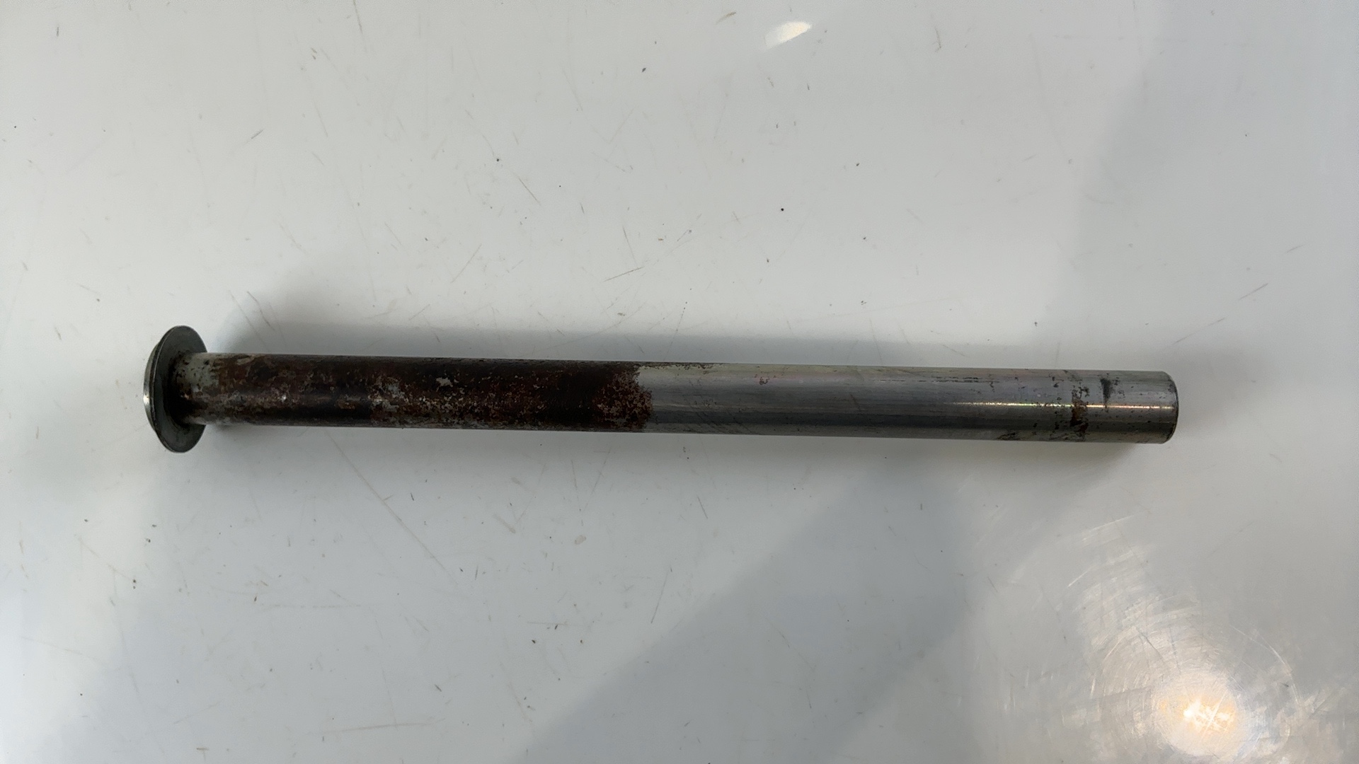 Triumph Daytona Sprint ST RS 955i Swingarm Pivot Bolt Shaft 1997-2004 T2057351 - Image 2