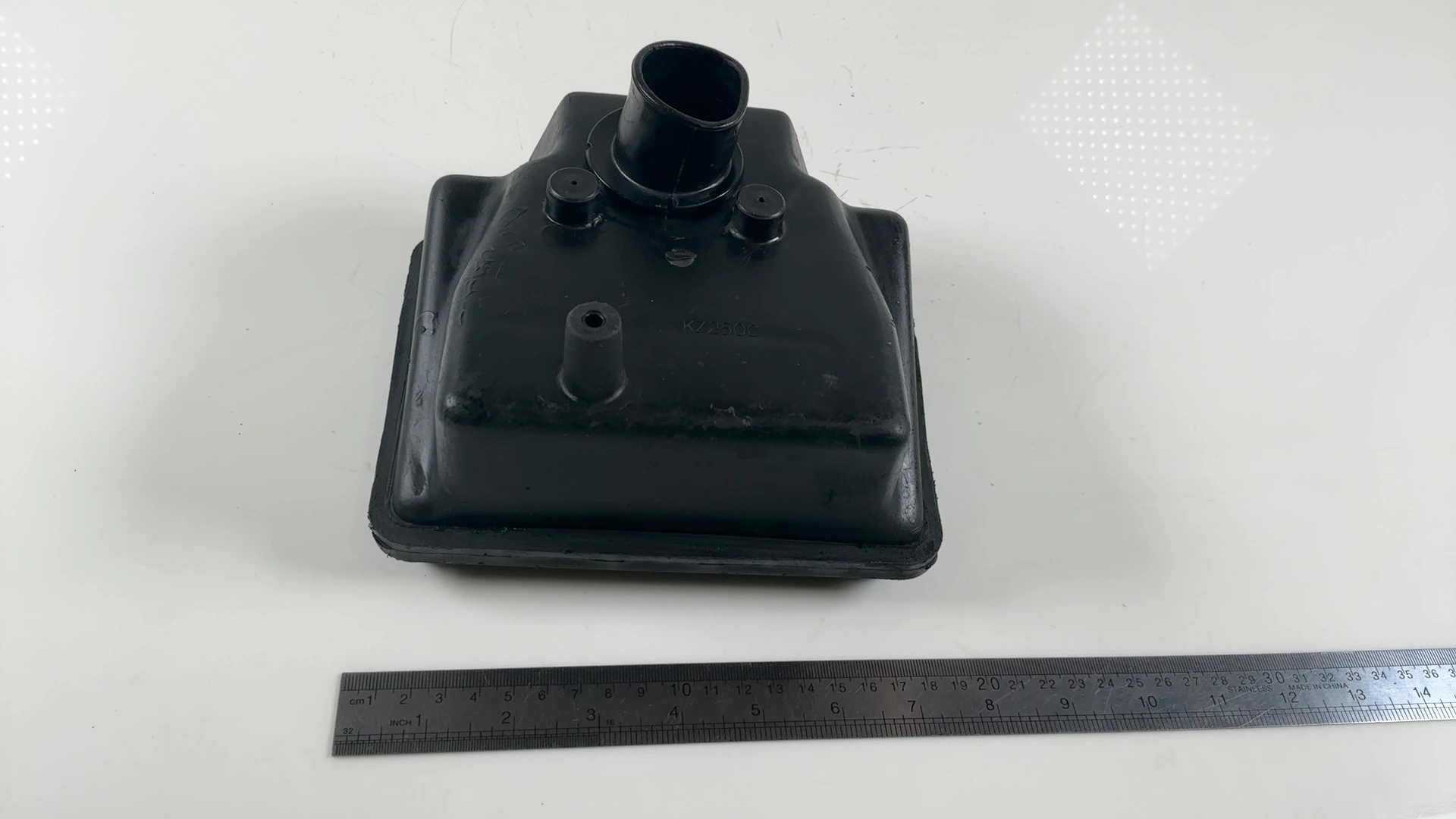 Kawasaki KZ250 CSR KZ250C 250cc Air Filter Case Box 1980-1982 OEM 11011-1090 - Image 5